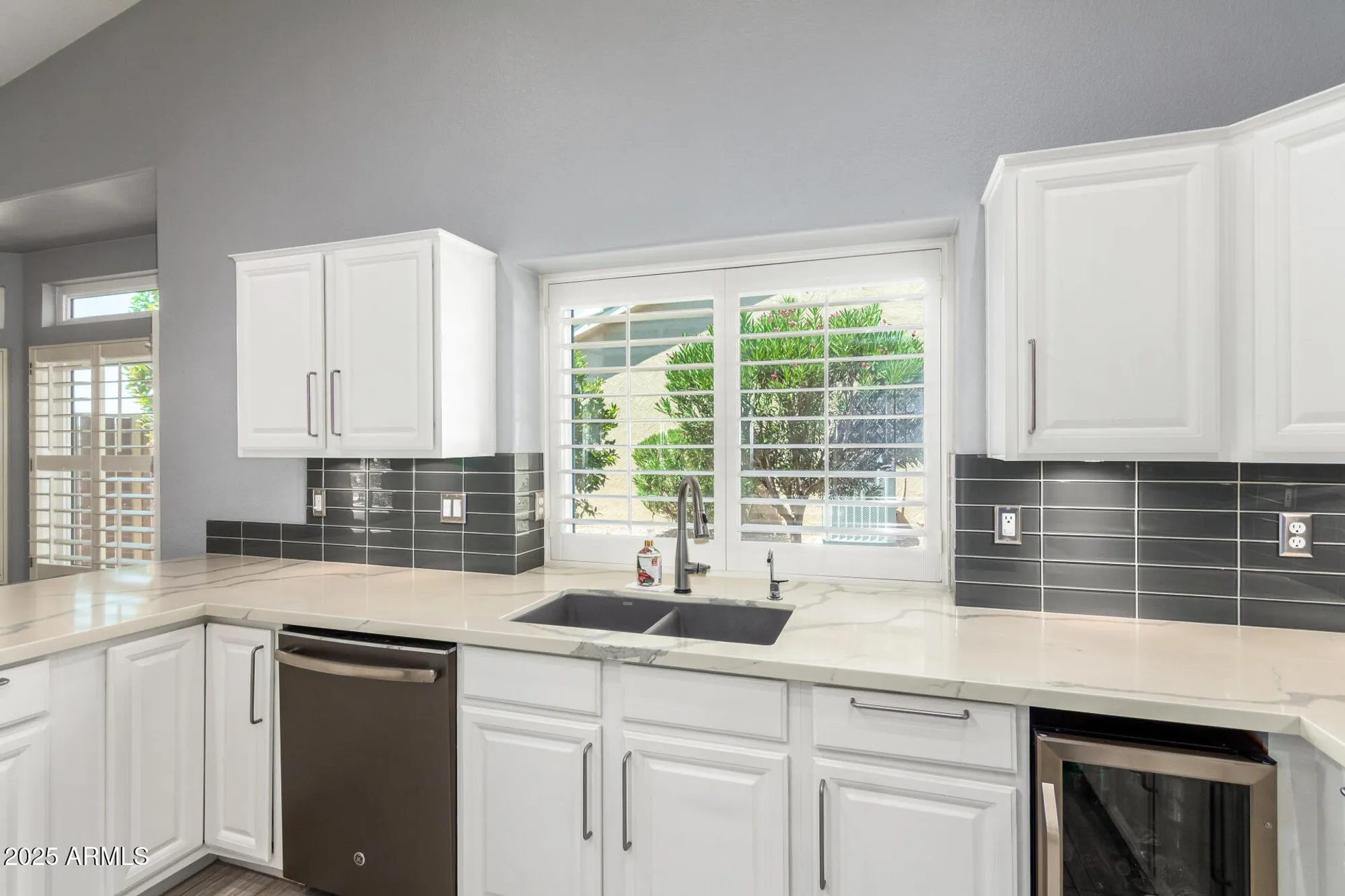 Property Slideshow image 15 of 42 | 19720 n 83rd dr, Peoria, AZ, 85382