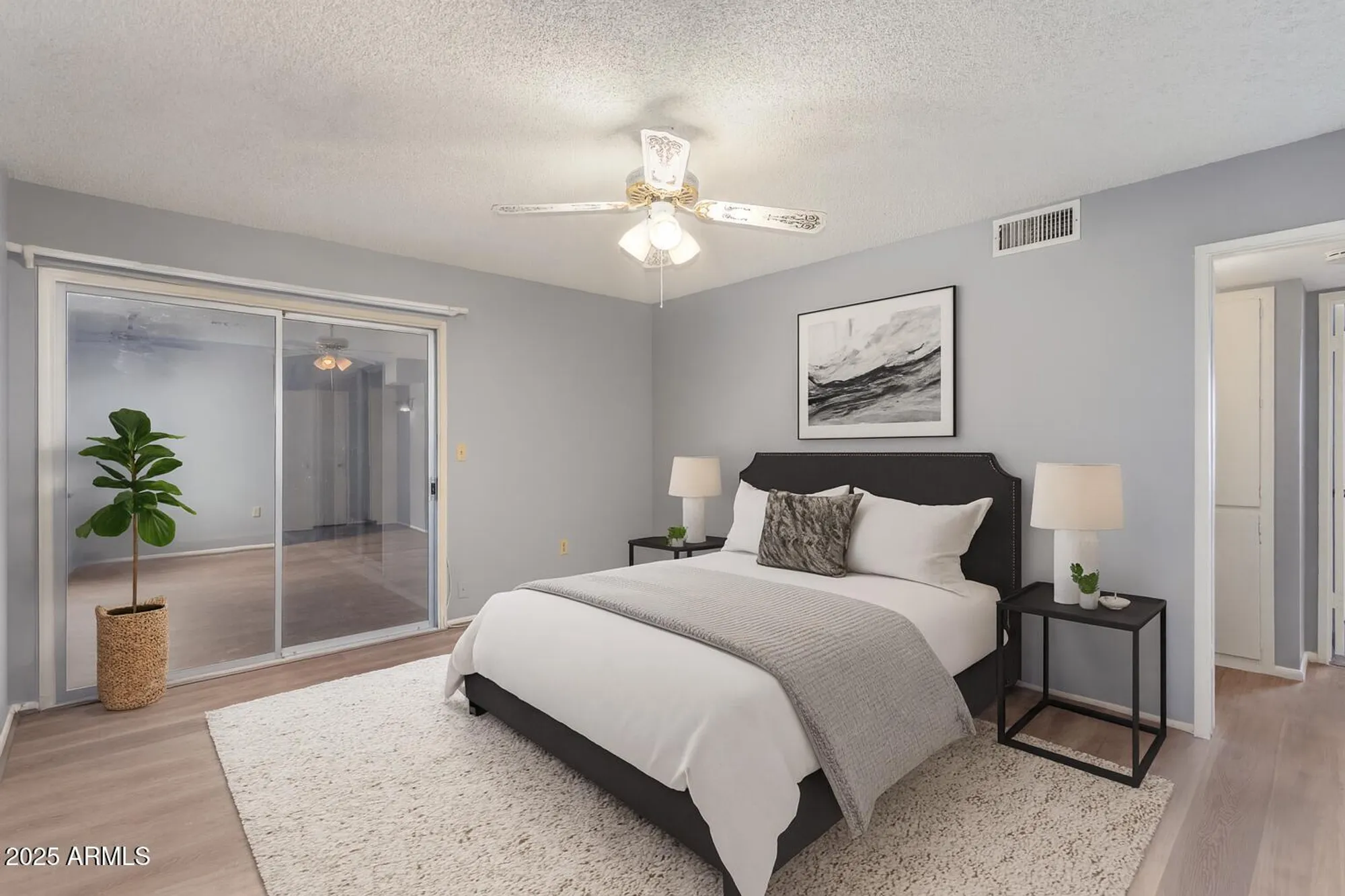 Property Slideshow image 11 of 23 | 10236 n 105th dr, Sun City, AZ, 85351