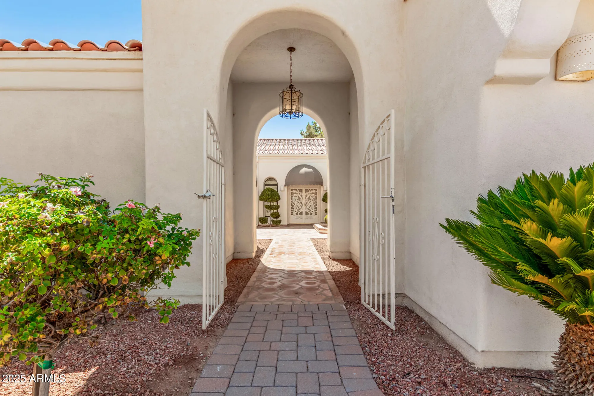 Property Slideshow image 4 of 56 | 25220 s cloverland dr, Sun Lakes, AZ, 85248