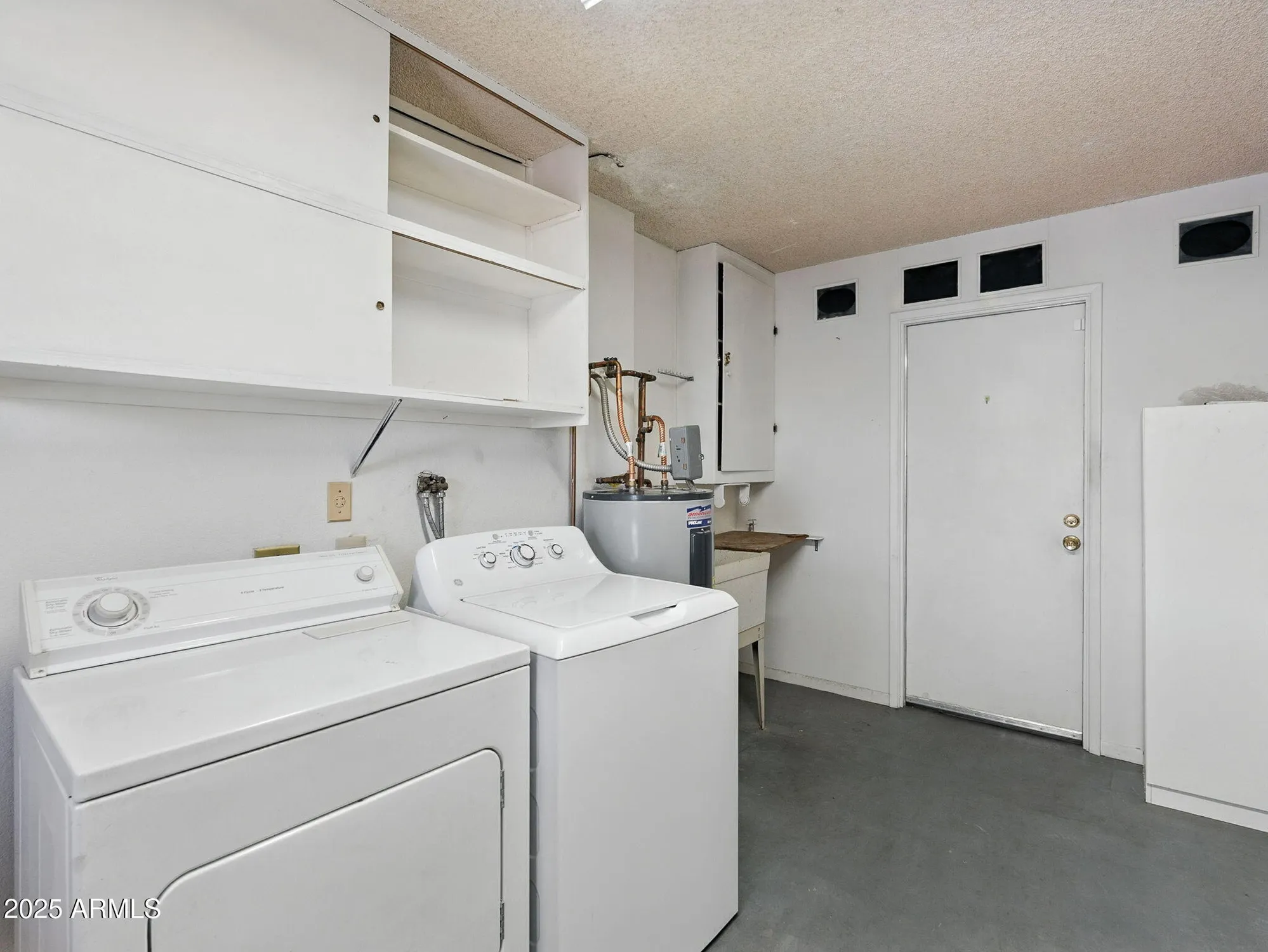 Property Slideshow image 31 of 55 | 9525 w cedar hill cir, Sun City, AZ, 85351