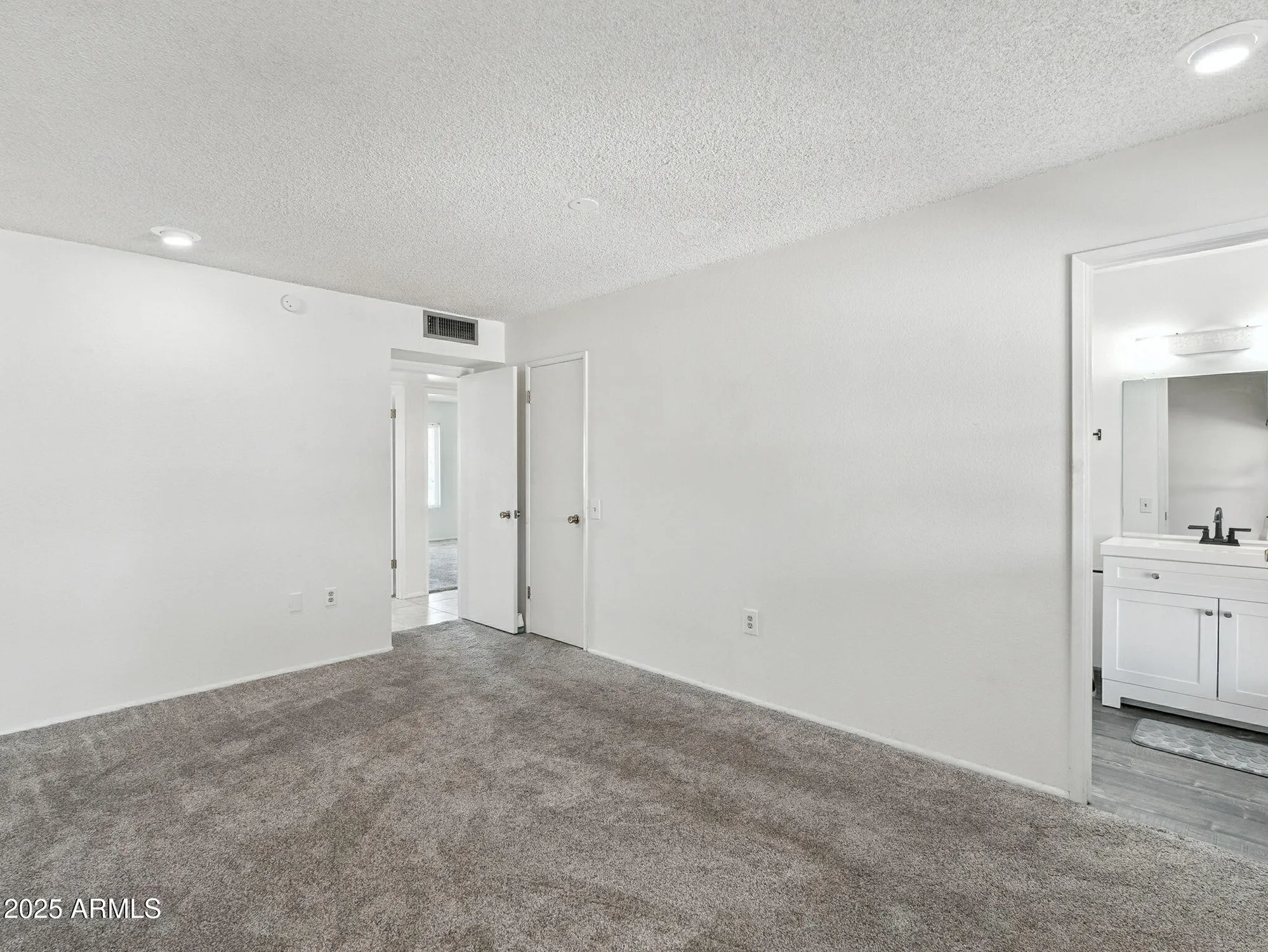 Property Slideshow image 23 of 55 | 9525 w cedar hill cir, Sun City, AZ, 85351