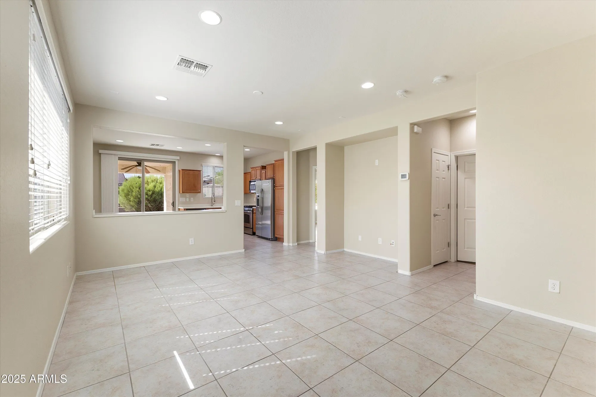 Property Slideshow image 7 of 33 | 26141 w vista north dr, Buckeye, AZ, 85396