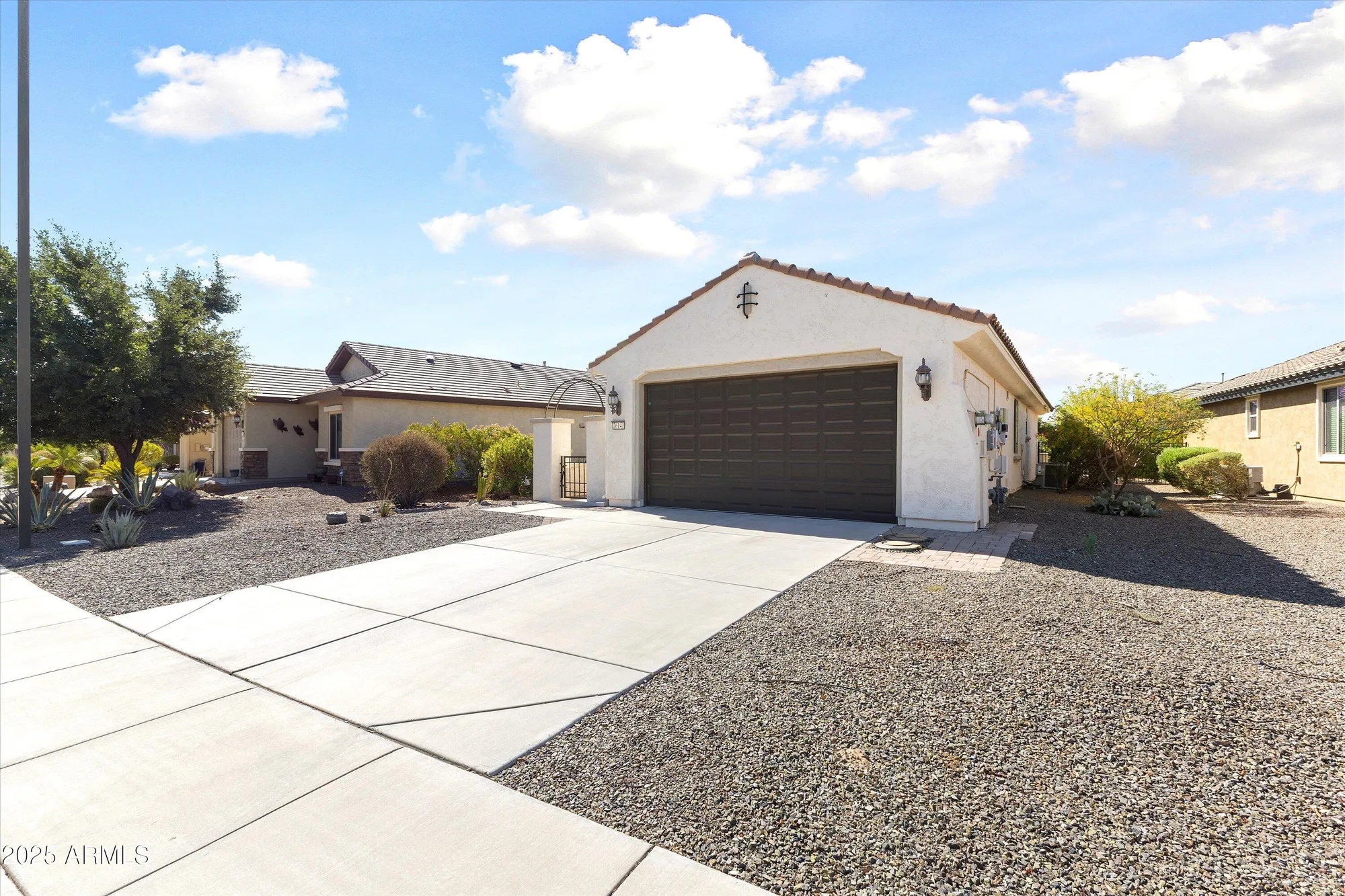 Property Slideshow image 3 of 33 | 26141 w vista north dr, Buckeye, AZ, 85396