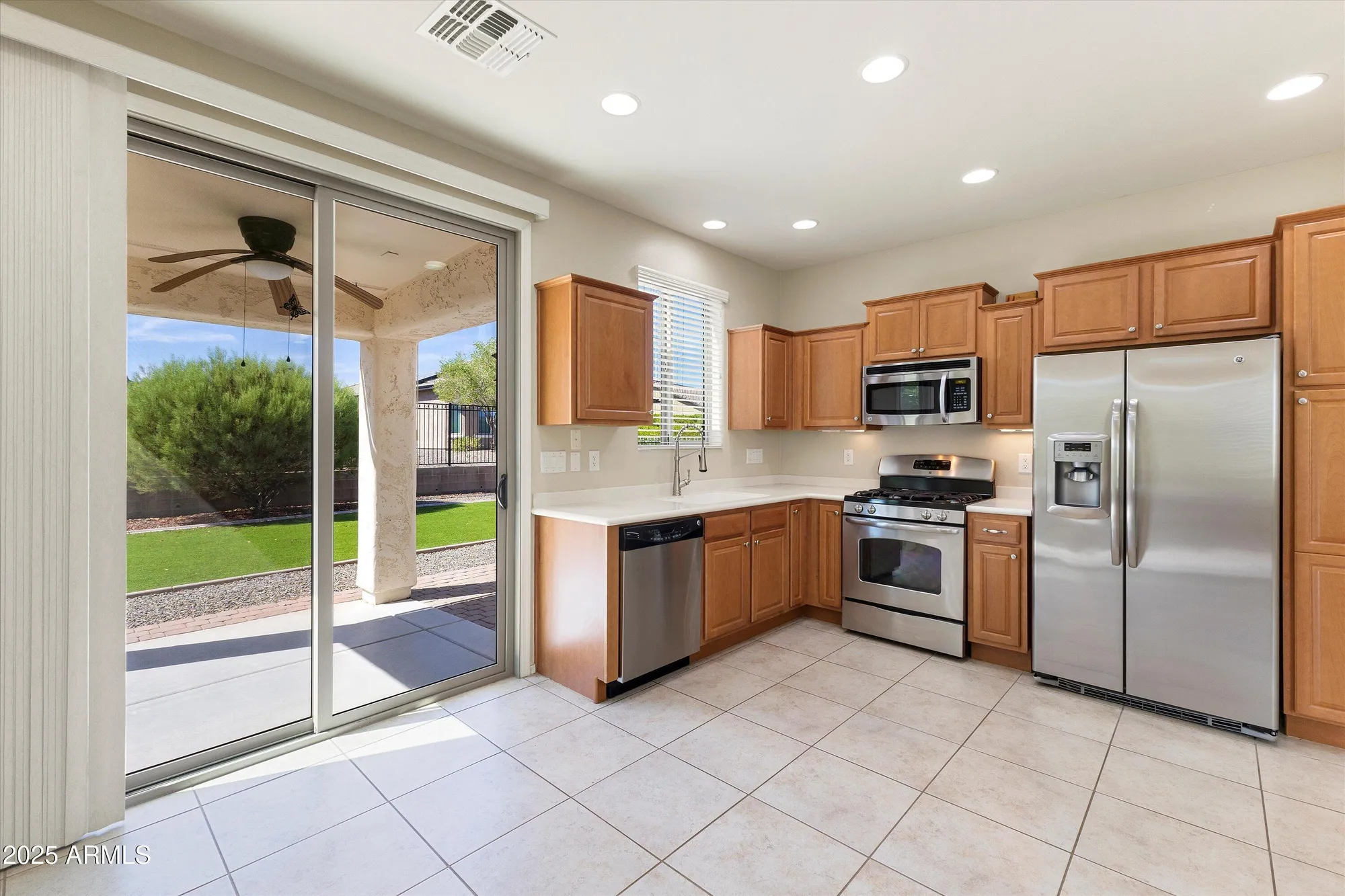 Property Slideshow image 16 of 33 | 26141 w vista north dr, Buckeye, AZ, 85396