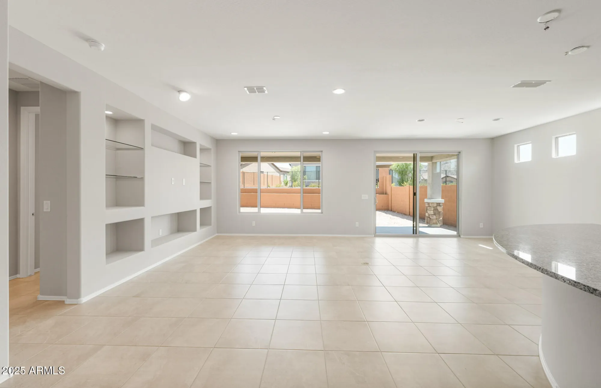 Property Slideshow image 4 of 23 | 26651 w kimberly way, Buckeye, AZ, 85396