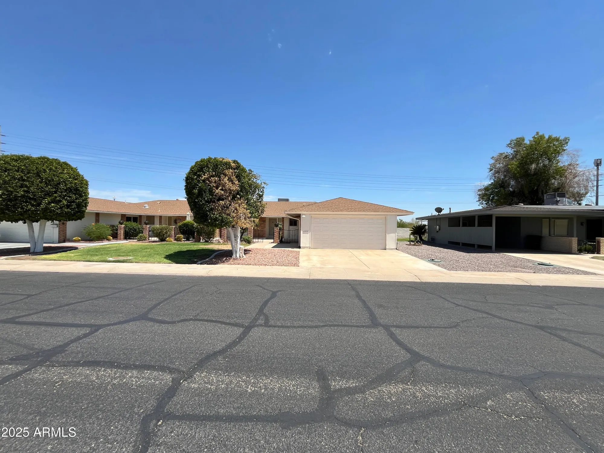 Property Slideshow image 2 of 27 | 9891 n balboa dr, Sun City, AZ, 85351