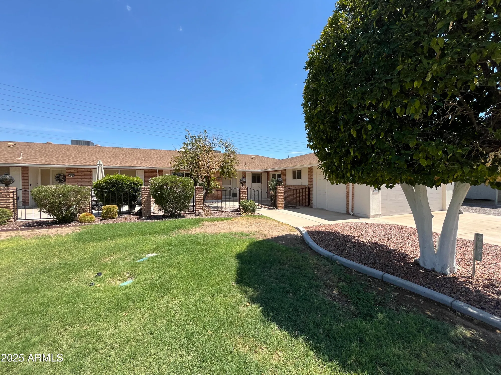 Property Slideshow image 1 of 27 | 9891 n balboa dr, Sun City, AZ, 85351