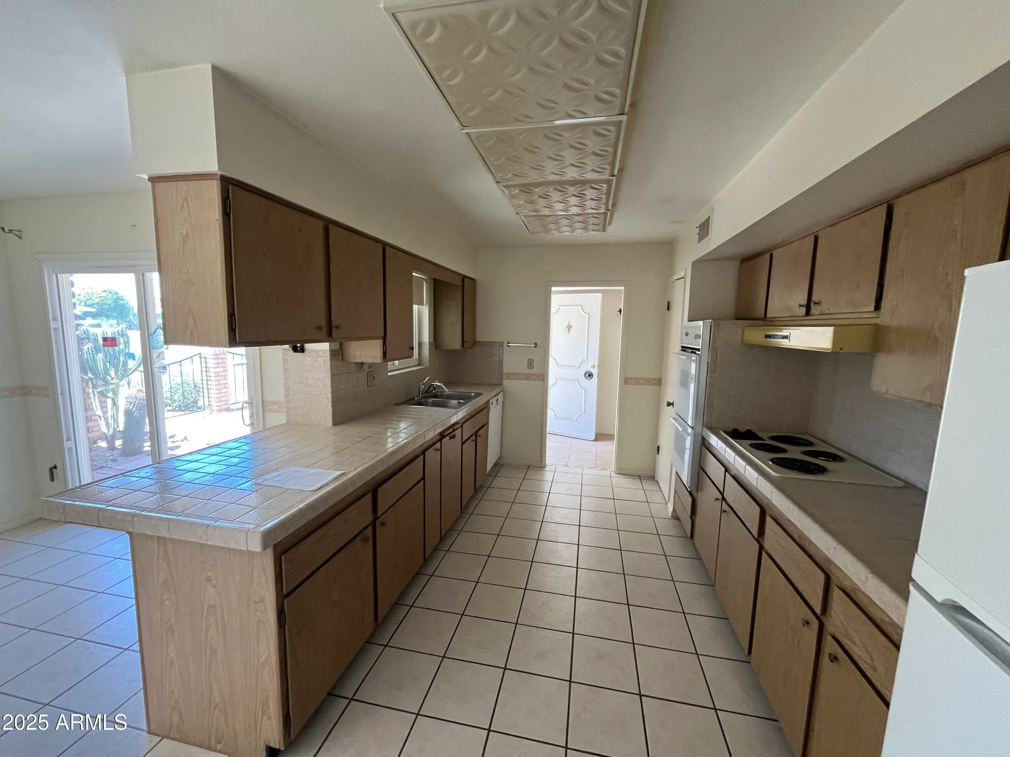 Property Slideshow image 6 of 27 | 9891 n balboa dr, Sun City, AZ, 85351