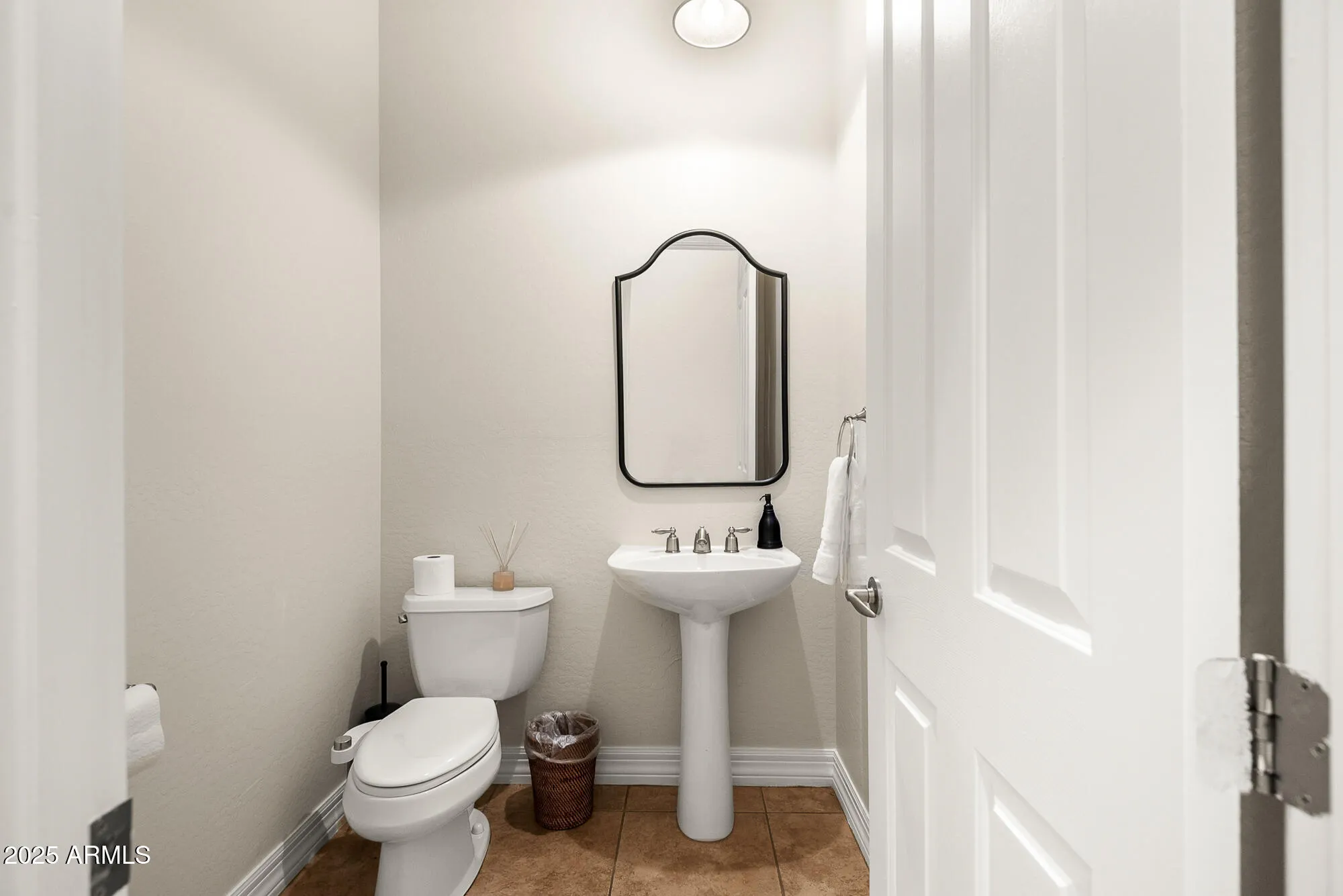 Property Slideshow image 43 of 88 | 41618 n anthem ridge dr, Phoenix, AZ, 85086