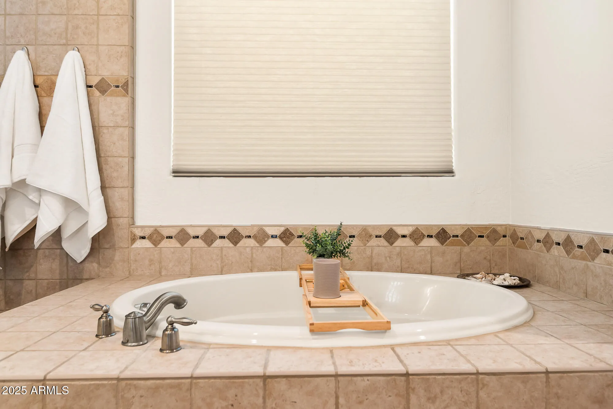 Property Slideshow image 35 of 88 | 41618 n anthem ridge dr, Phoenix, AZ, 85086