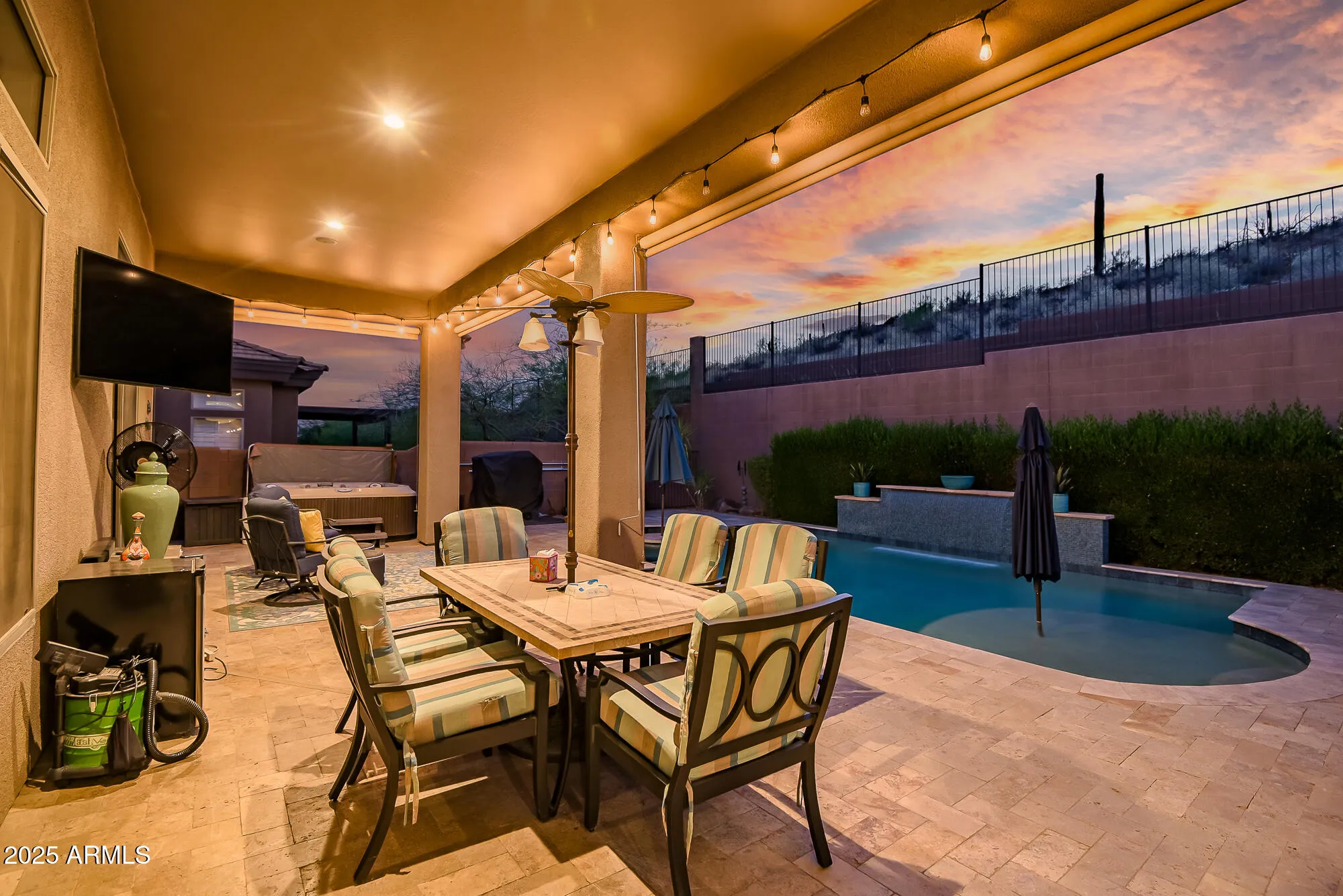 Property Slideshow image 60 of 88 | 41618 n anthem ridge dr, Phoenix, AZ, 85086