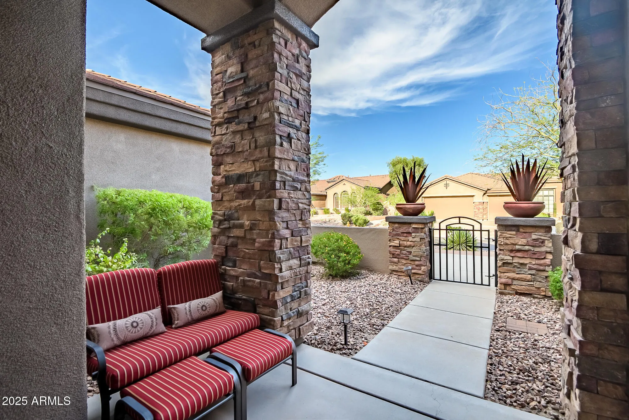 Property Slideshow image 12 of 88 | 41618 n anthem ridge dr, Phoenix, AZ, 85086