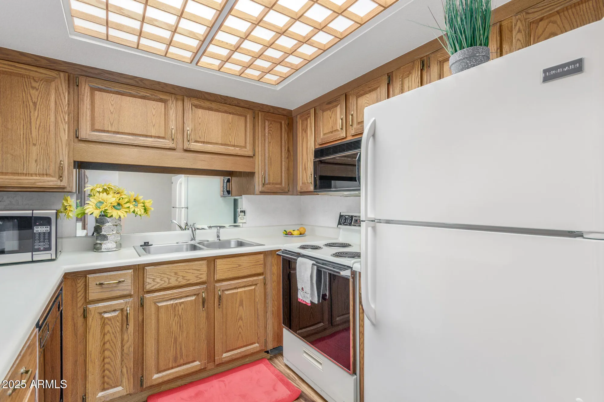 Property Slideshow image 4 of 29 | 10330 w thunderbird blvd apt a308, Sun City, AZ, 85351