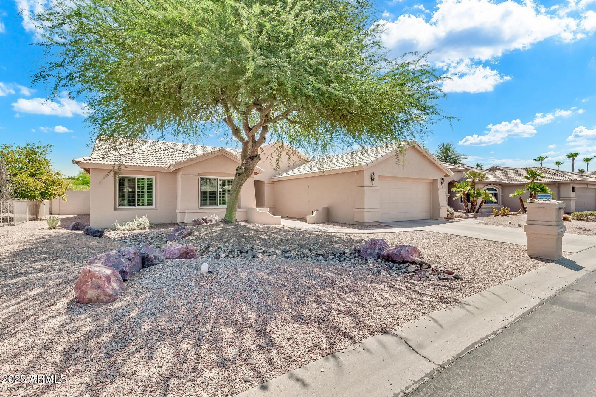 Property Slideshow image 2 of 49 | 24511 s saddletree dr, Sun Lakes, AZ, 85248