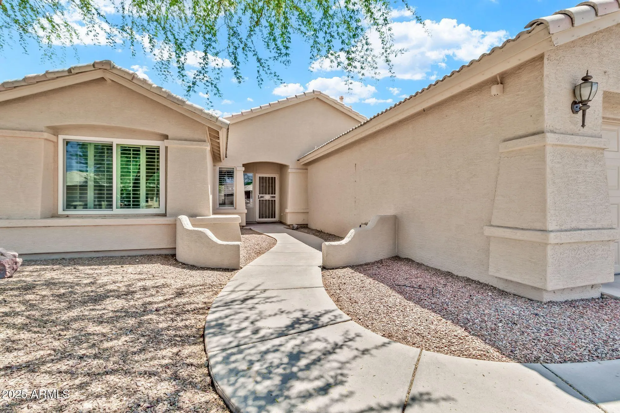 Property Slideshow image 3 of 49 | 24511 s saddletree dr, Sun Lakes, AZ, 85248