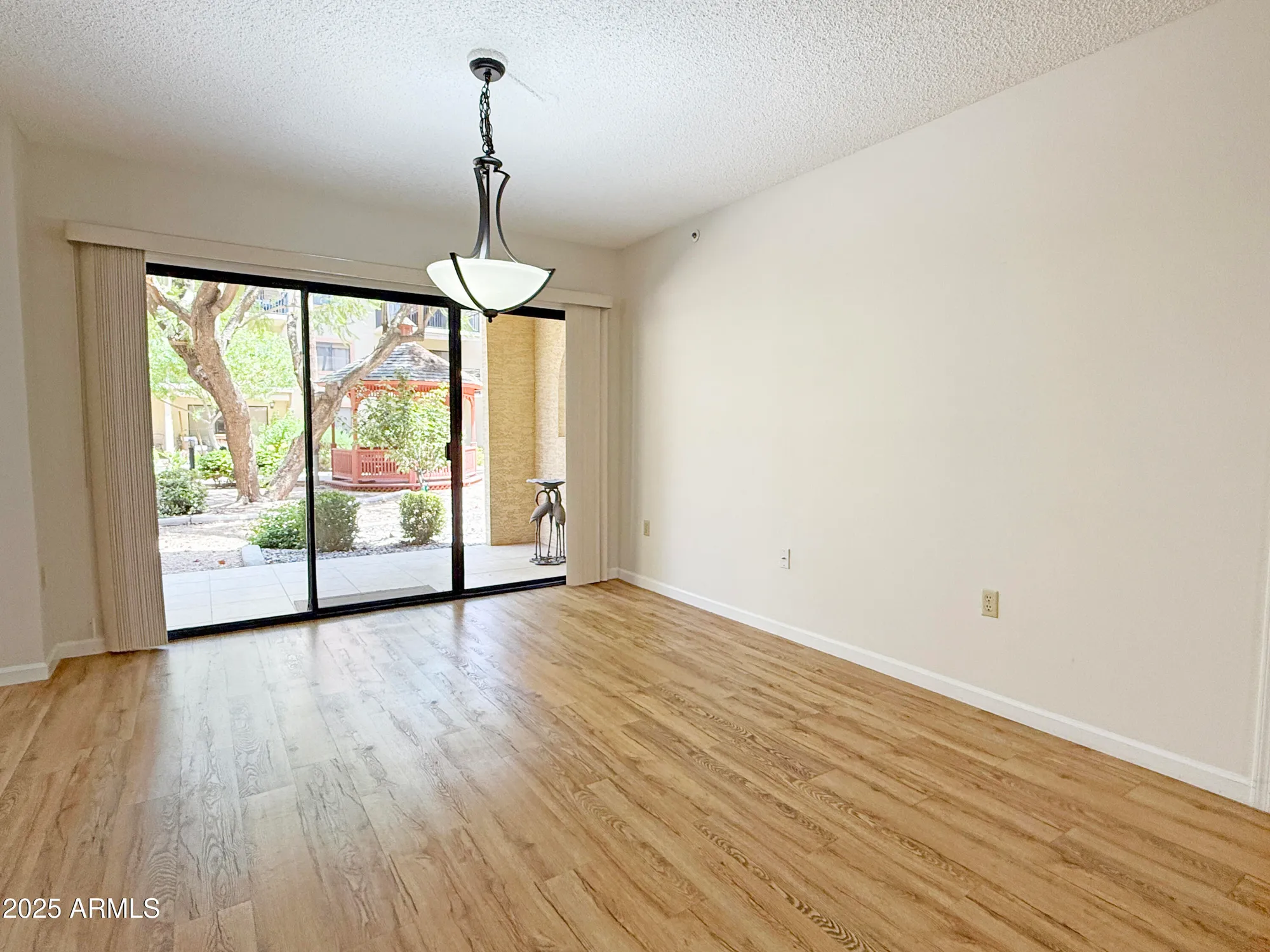 Property Slideshow image 8 of 23 | 10330 w thunderbird blvd a125, Sun City, AZ, 85351