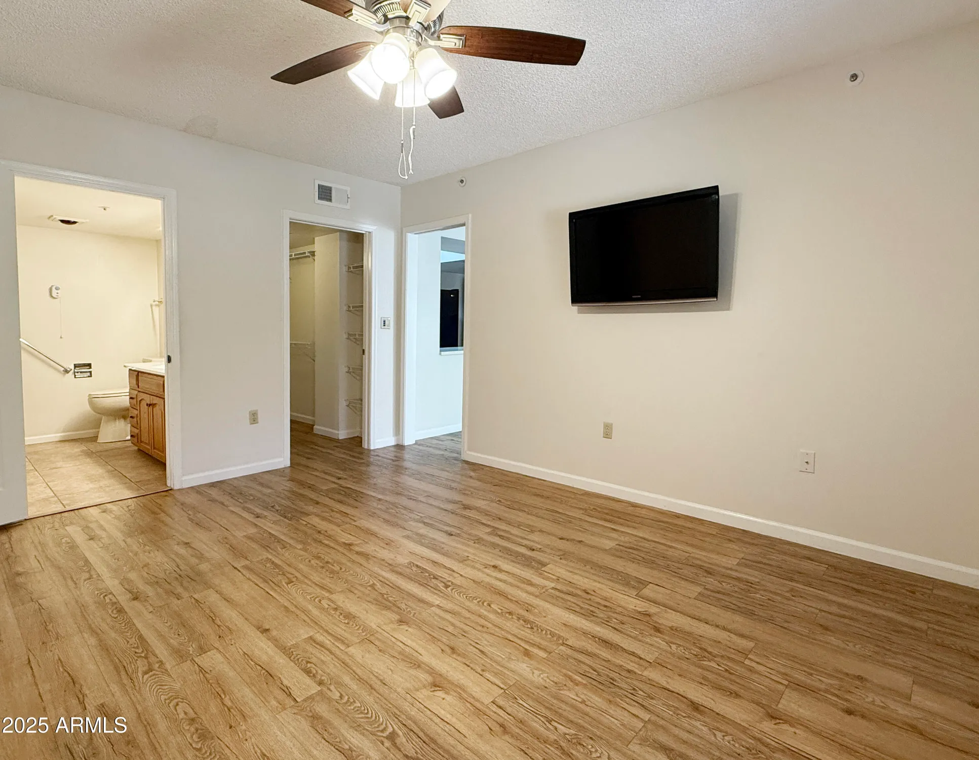 Property Slideshow image 15 of 23 | 10330 w thunderbird blvd a125, Sun City, AZ, 85351