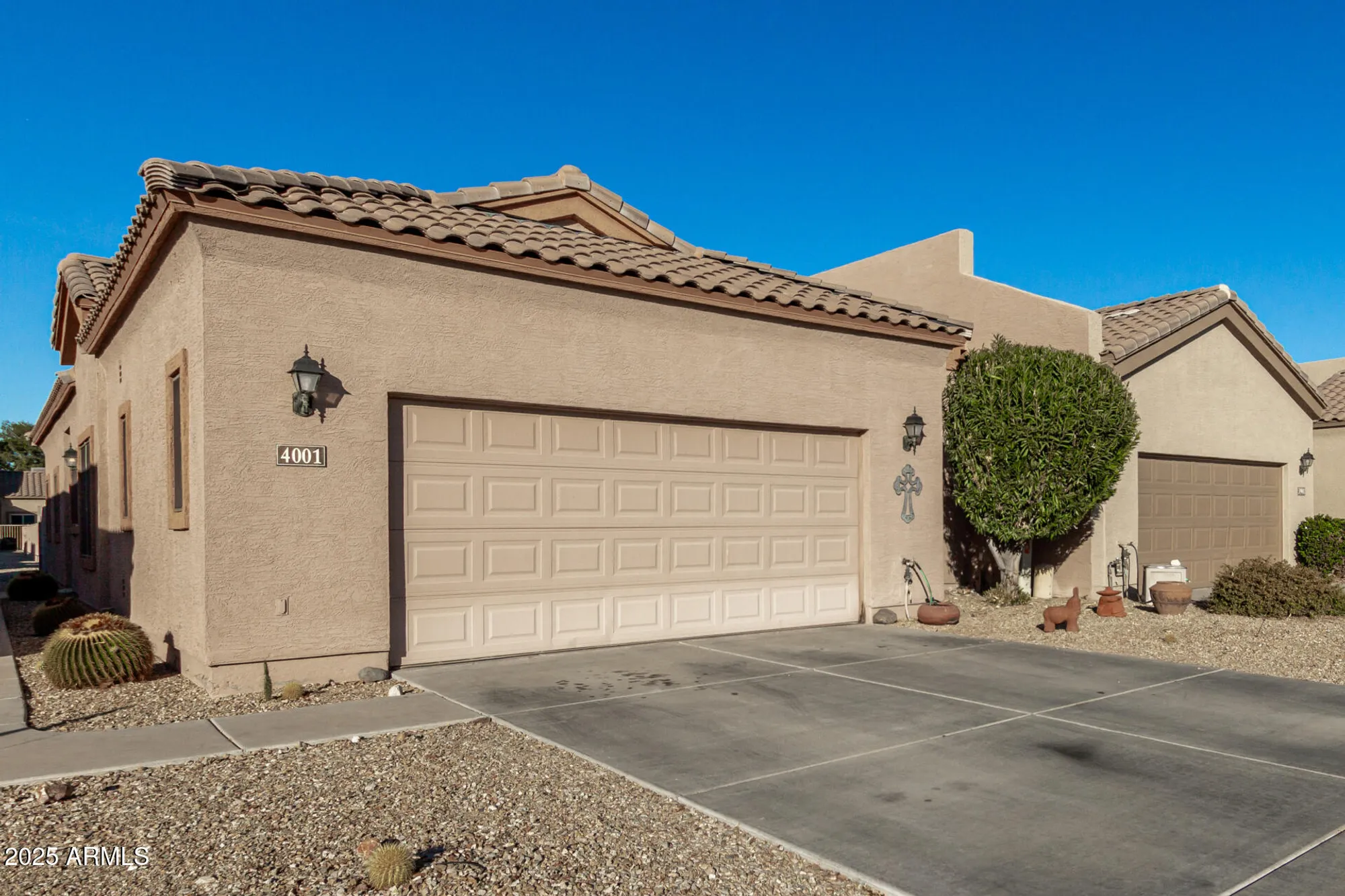 Property Slideshow image 1 of 40 | 18650 n 91st ave 4001, Peoria, AZ, 85382