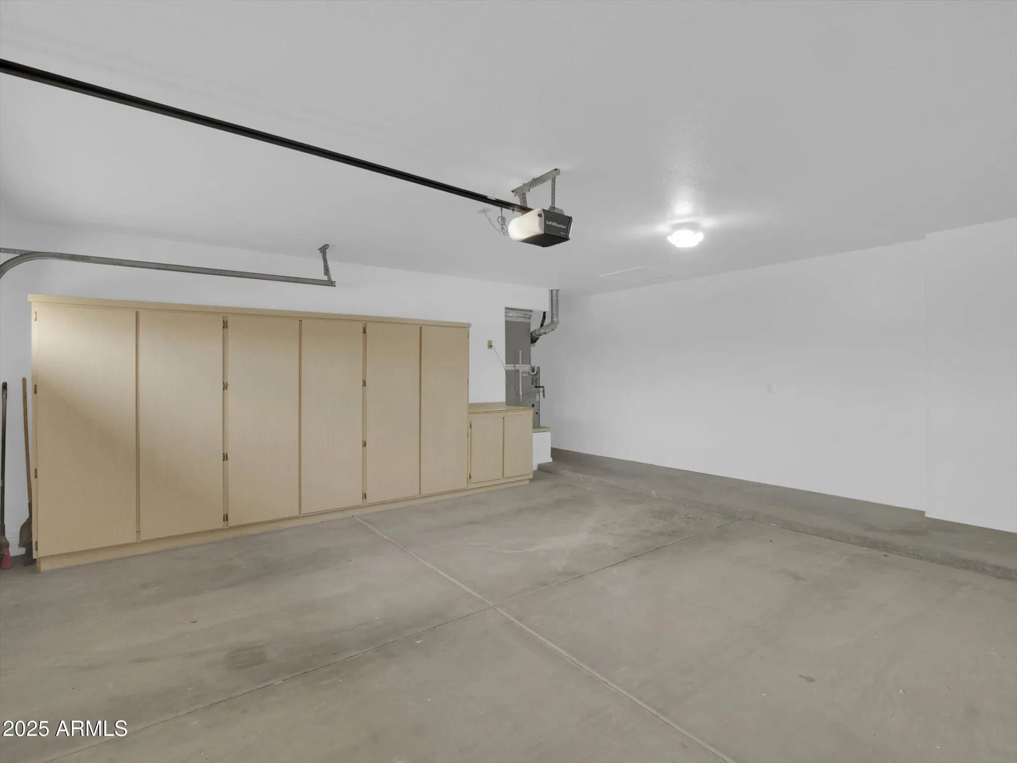 Property Slideshow image 20 of 26 | 9437 e champagne dr, Sun Lakes, AZ, 85248