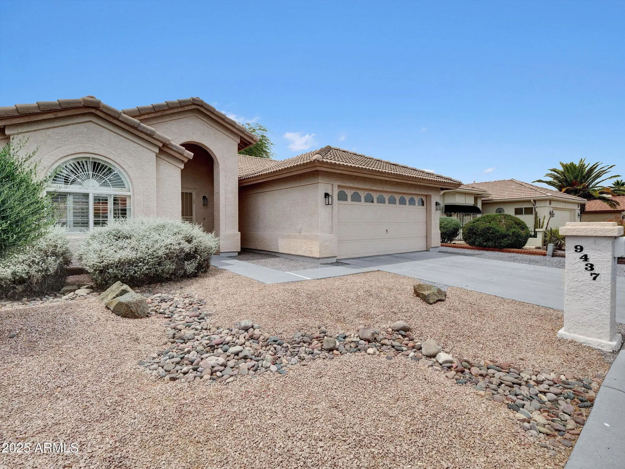 Property Slideshow image 2 of 26 | 9437 e champagne dr, Sun Lakes, AZ, 85248