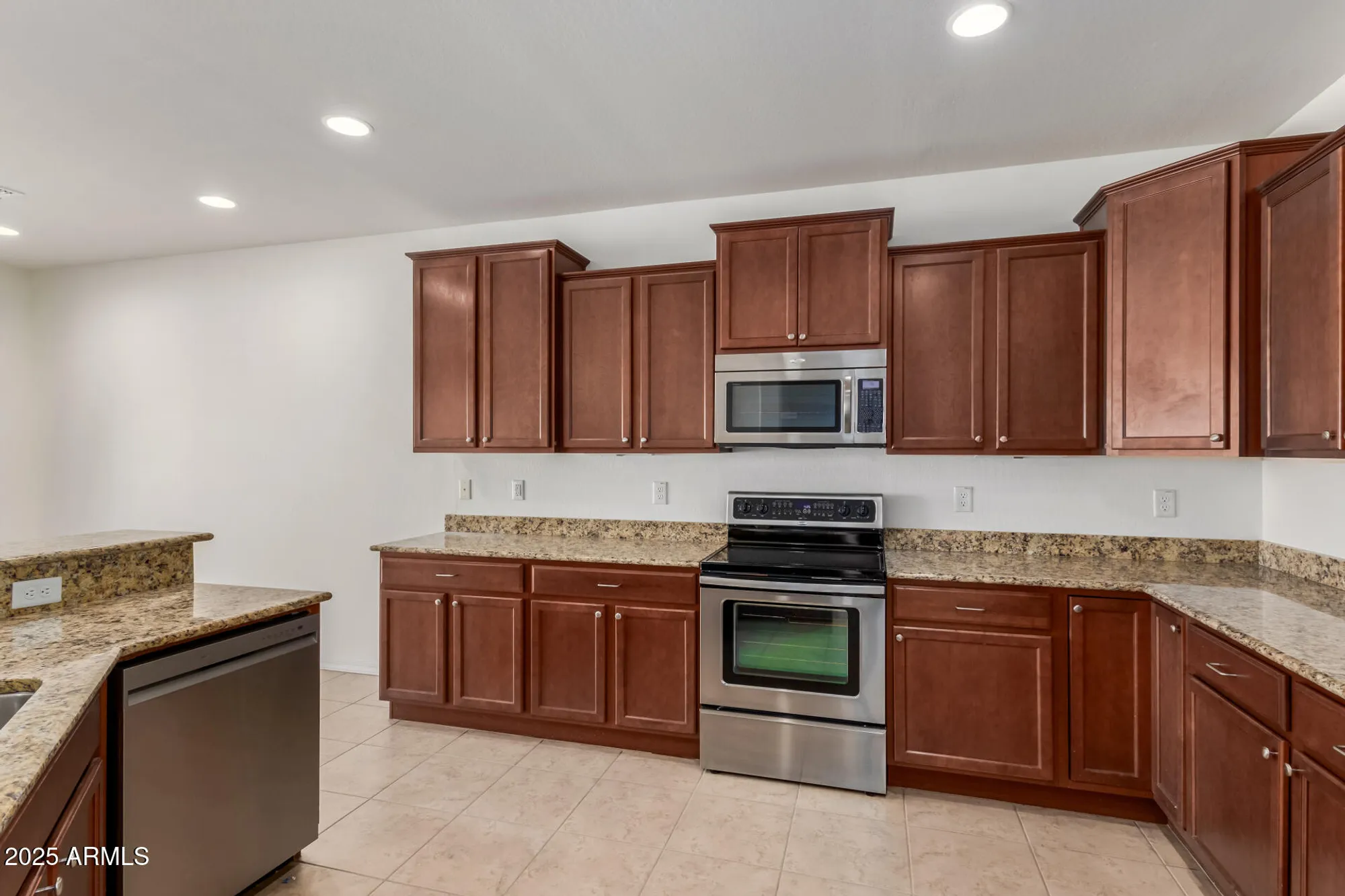 Property Slideshow image 13 of 39 | 21853 n 261st ave, Buckeye, AZ, 85396