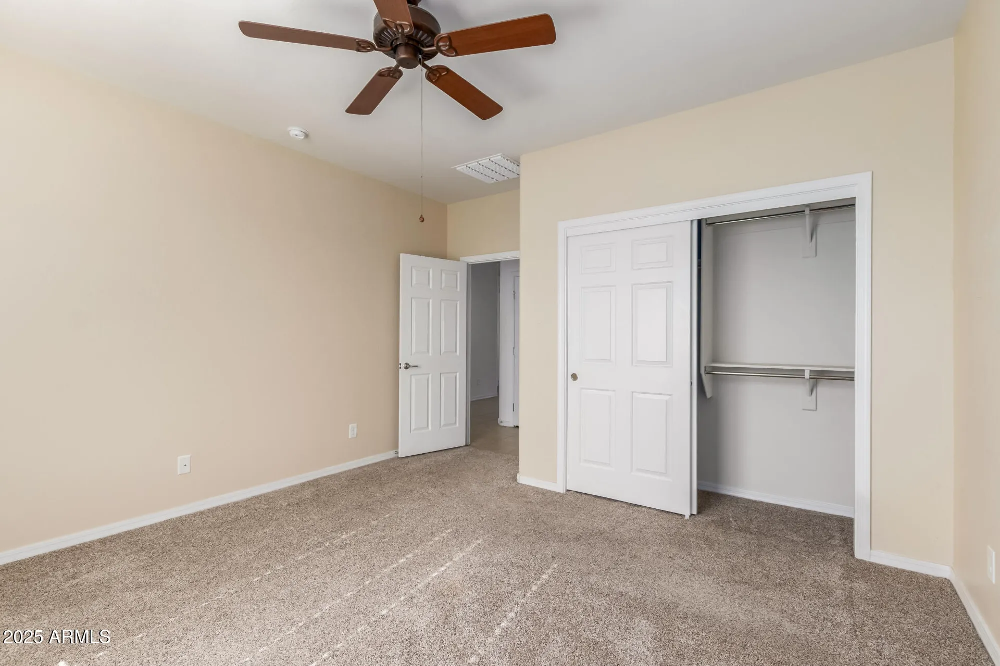 Property Slideshow image 22 of 39 | 21853 n 261st ave, Buckeye, AZ, 85396