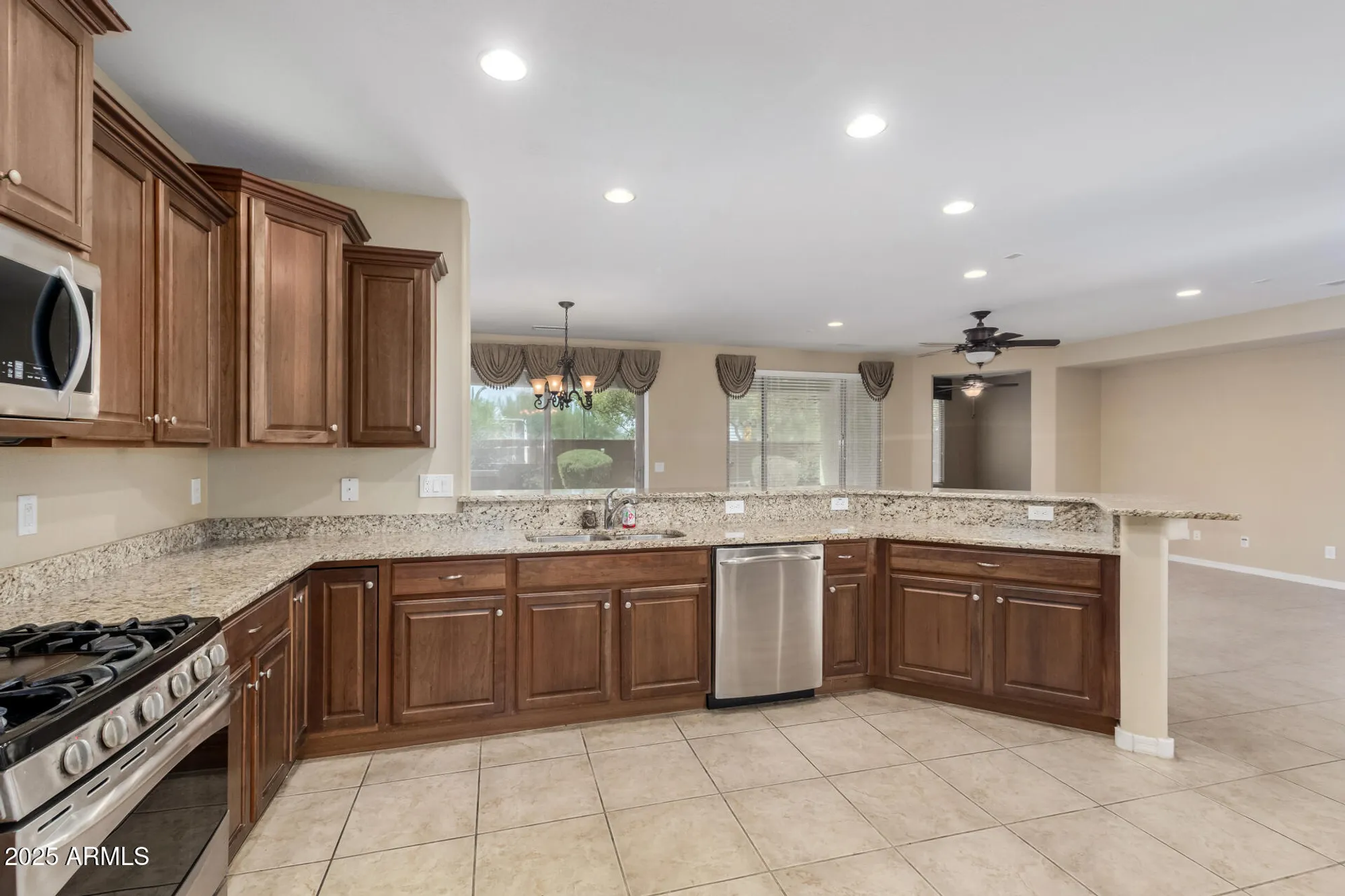 Property Slideshow image 12 of 37 | 20580 n 273rd ave, Buckeye, AZ, 85396