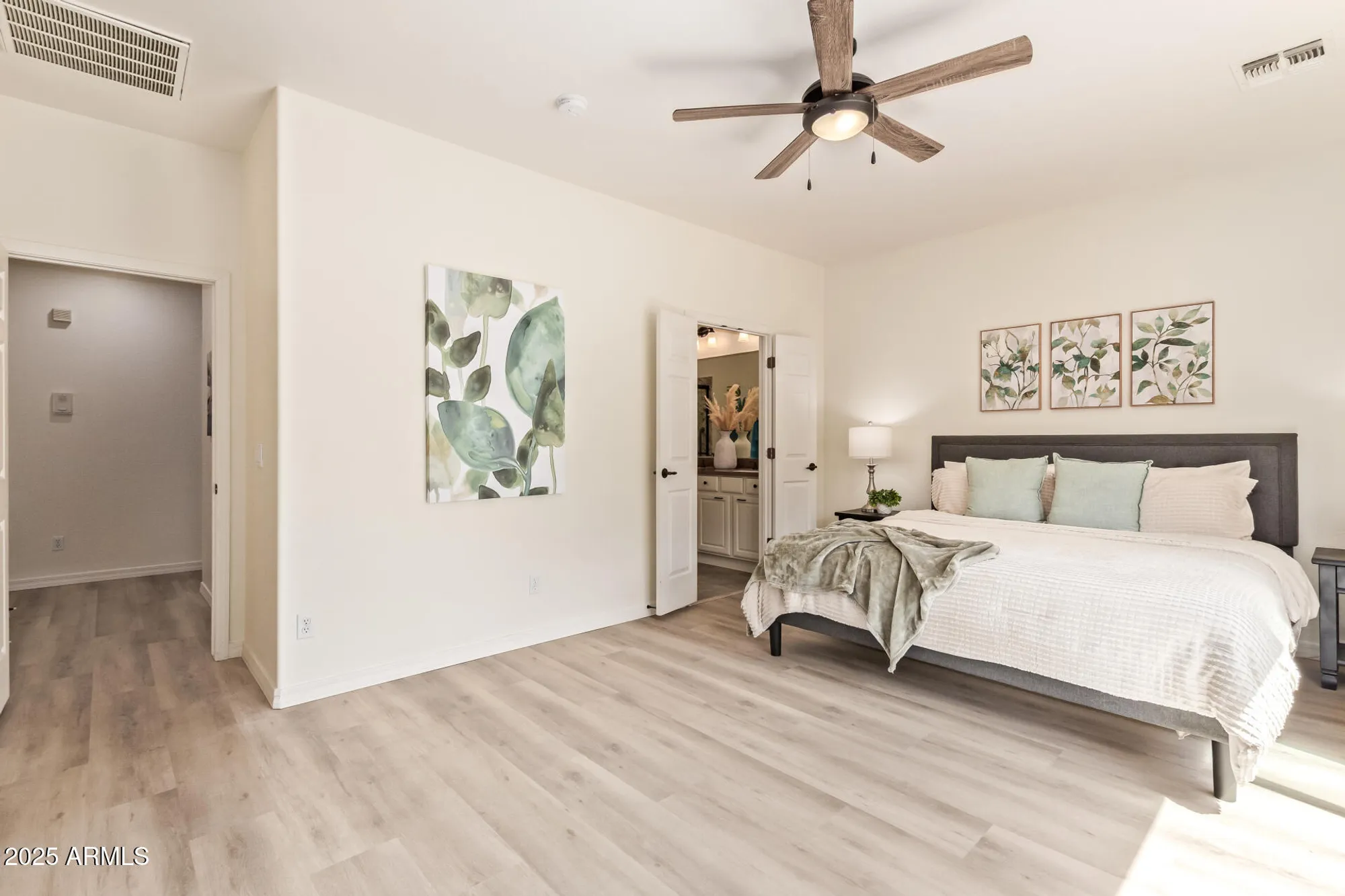 Property Slideshow image 14 of 46 | 697 w twin peaks pkwy, San Tan Valley, AZ, 85143