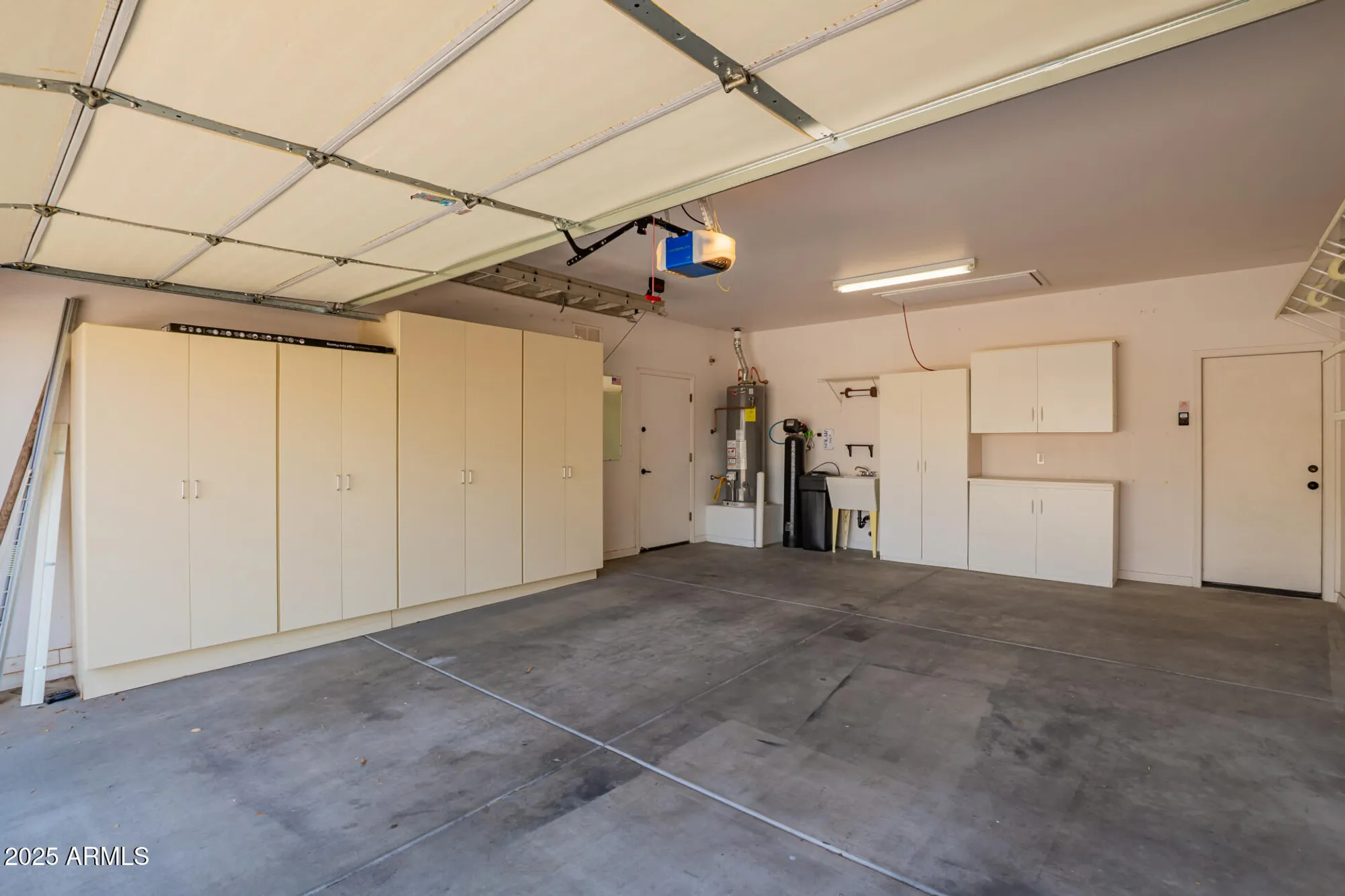 Property Slideshow image 23 of 46 | 697 w twin peaks pkwy, San Tan Valley, AZ, 85143