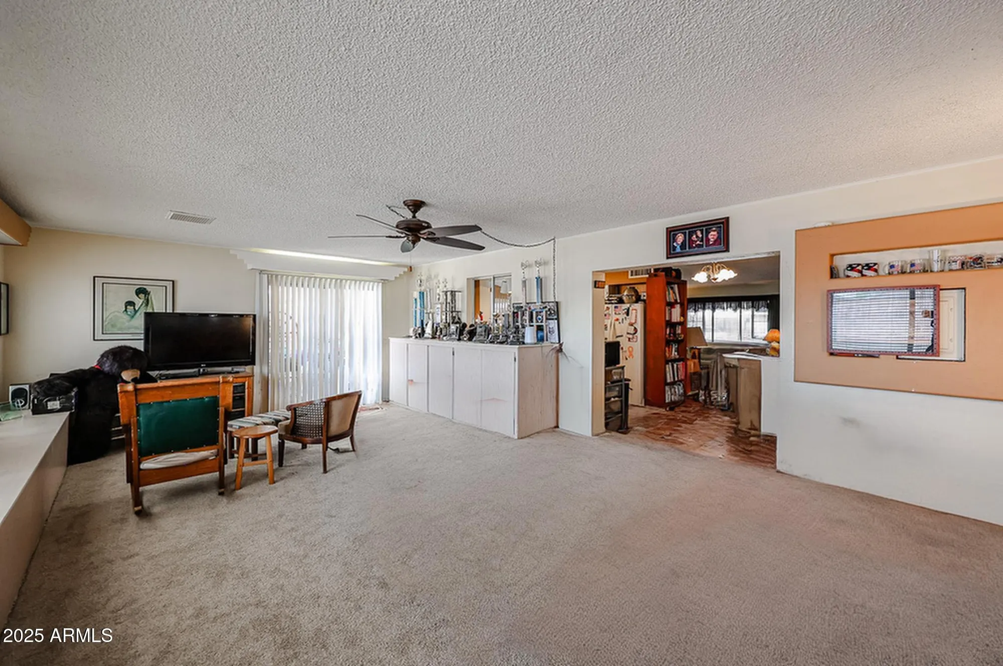 Property Slideshow image 12 of 25 | 10201 w caron dr, Sun City, AZ, 85351
