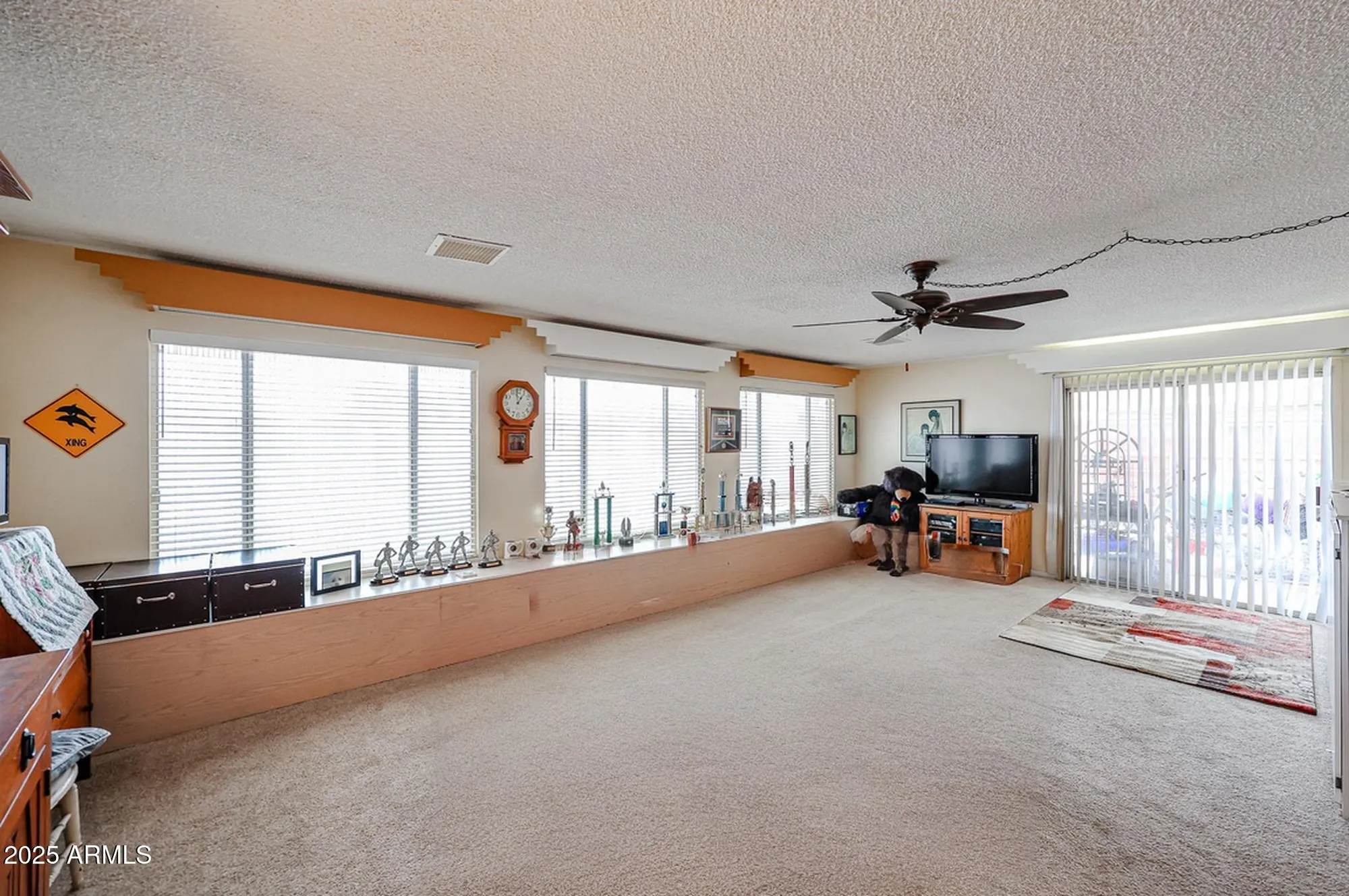 Property Slideshow image 11 of 25 | 10201 w caron dr, Sun City, AZ, 85351