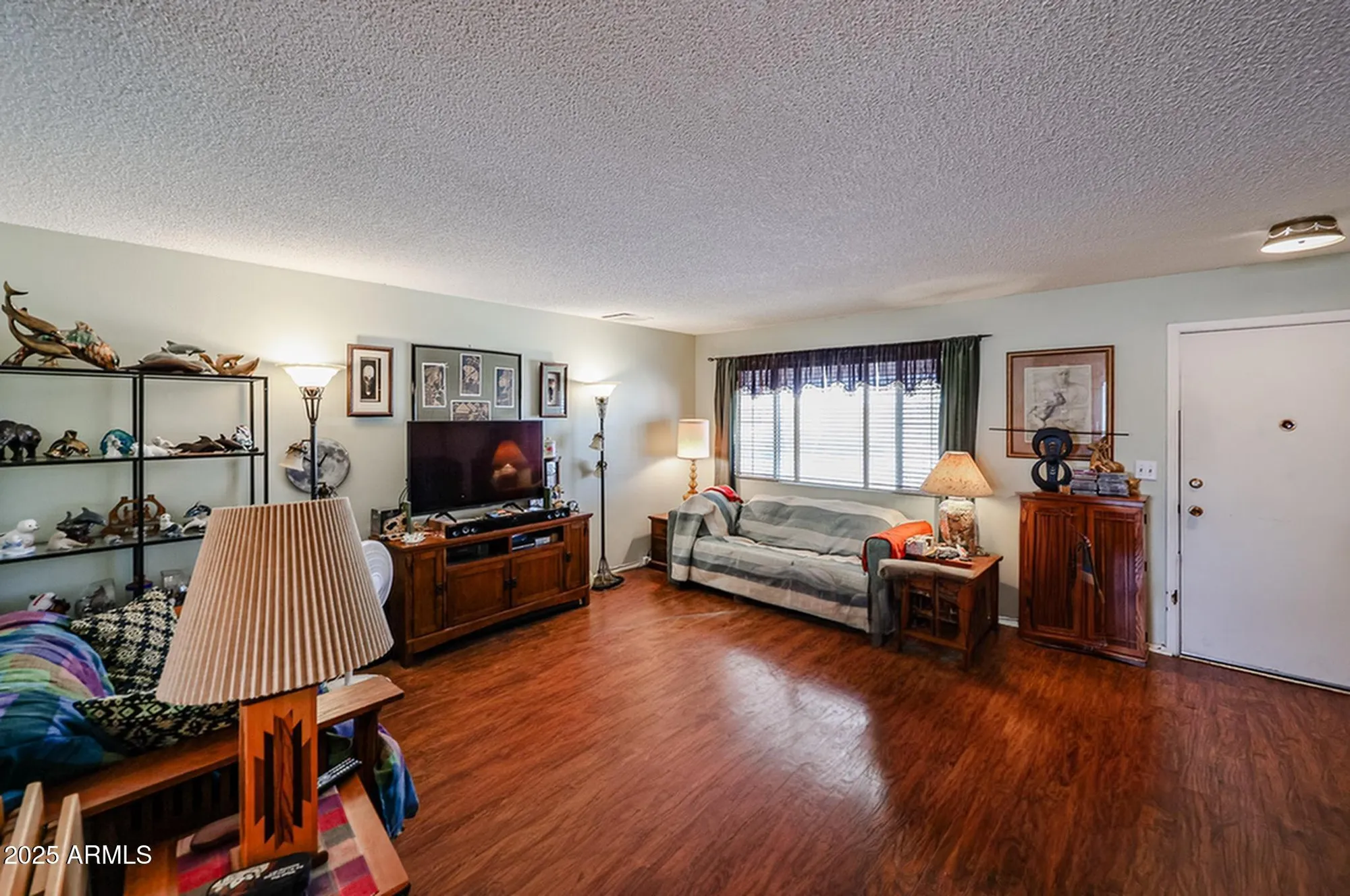 Property Slideshow image 5 of 25 | 10201 w caron dr, Sun City, AZ, 85351