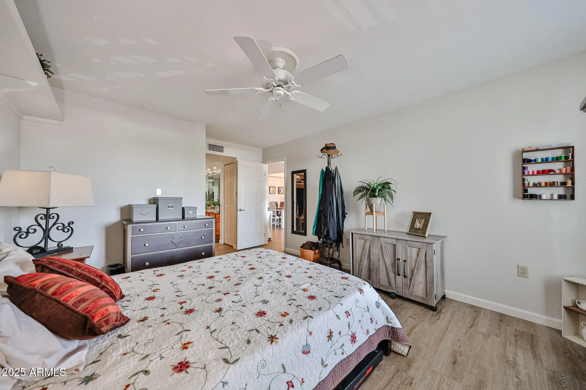 Property Slideshow image 14 of 37 | 17404 n 99th ave unit 310, Sun City, AZ, 85373