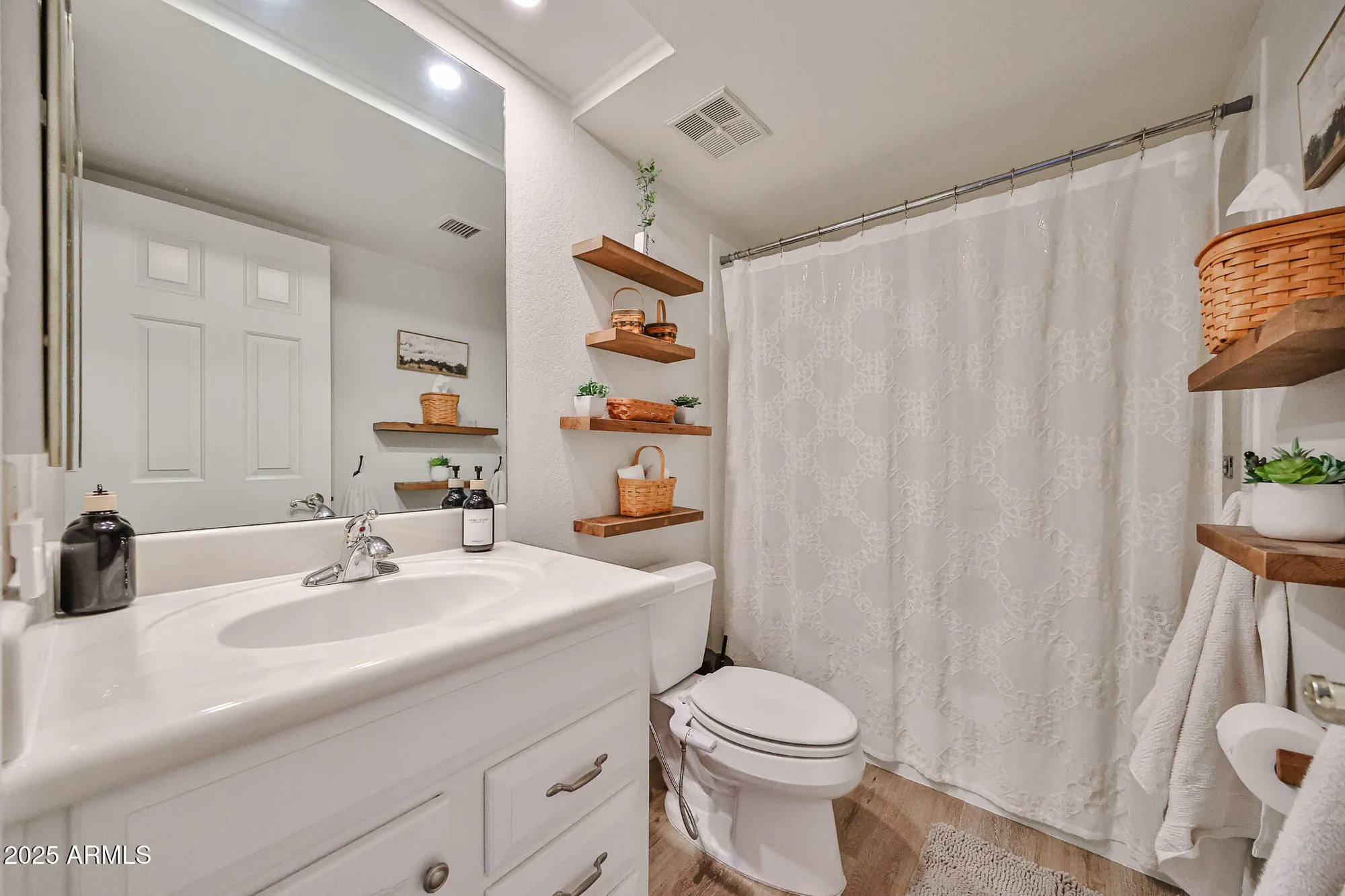 Property Slideshow image 19 of 37 | 17404 n 99th ave unit 310, Sun City, AZ, 85373