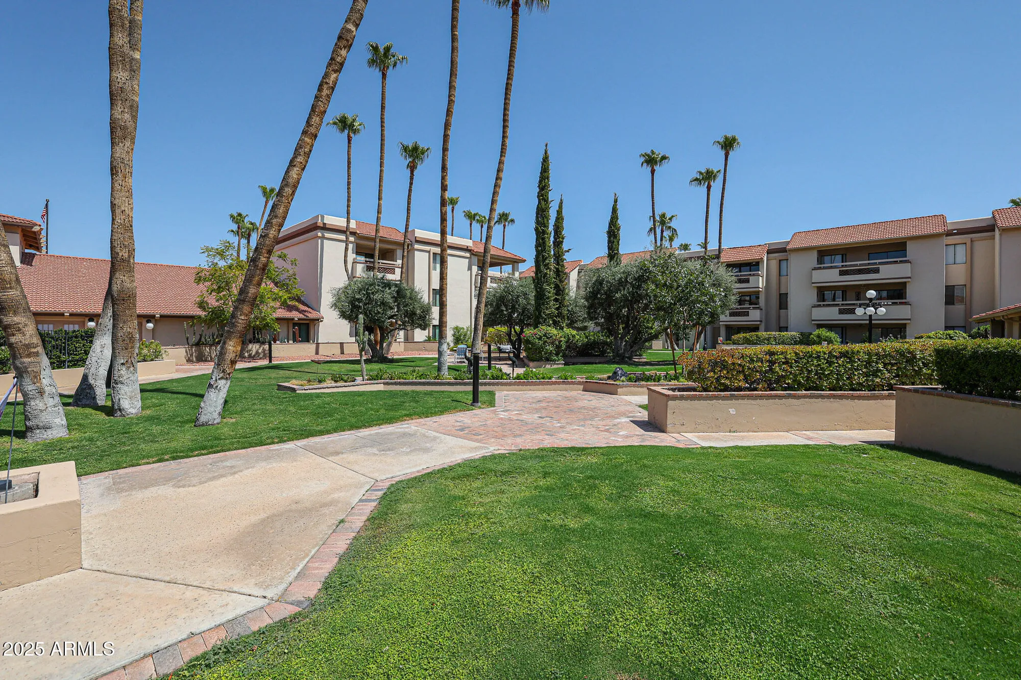 Property Slideshow image 30 of 37 | 17404 n 99th ave unit 310, Sun City, AZ, 85373