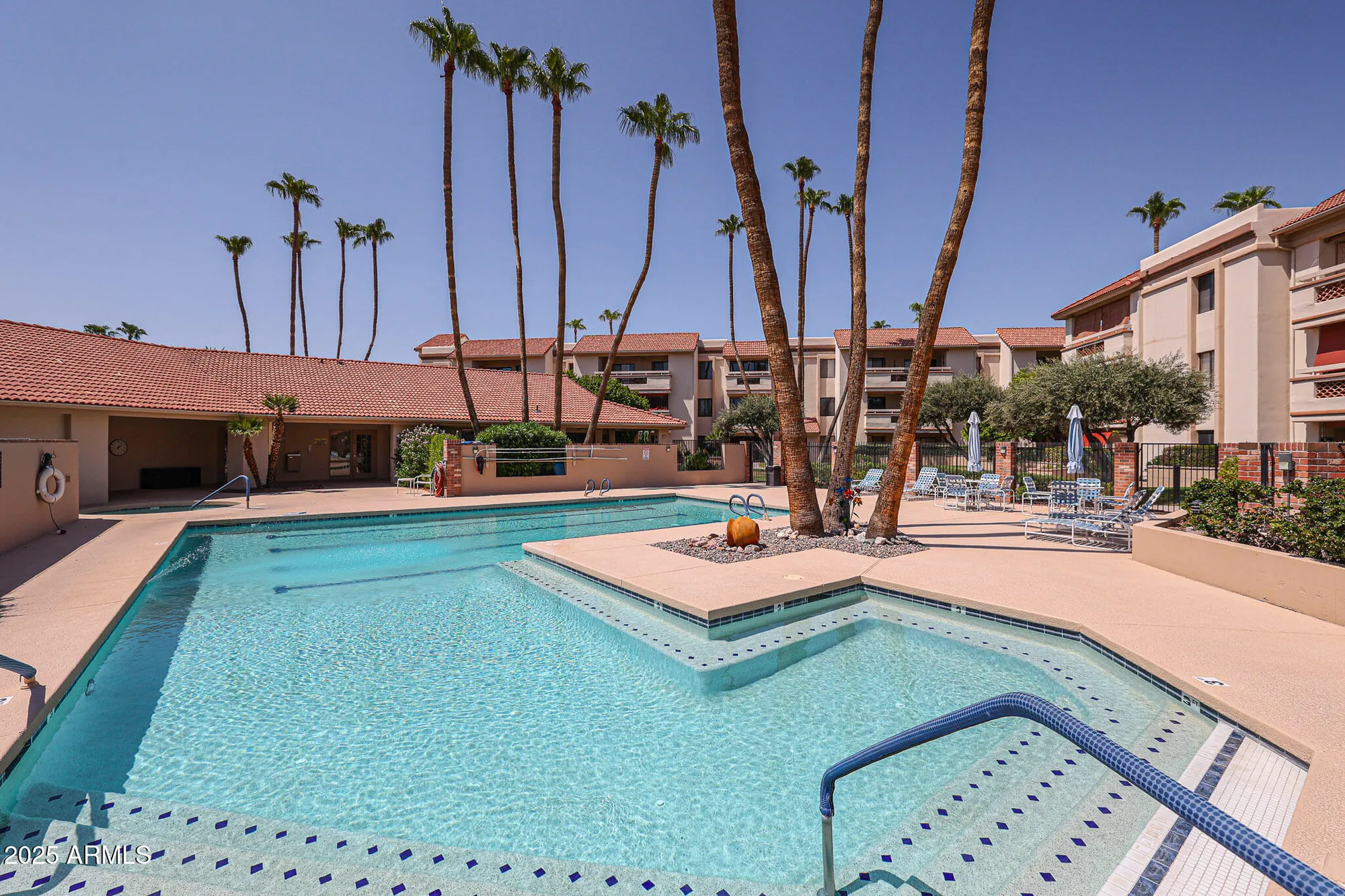 Property Slideshow image 28 of 37 | 17404 n 99th ave unit 310, Sun City, AZ, 85373