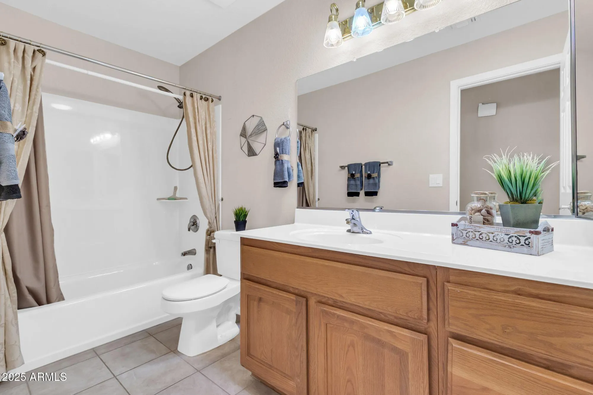 Property Slideshow image 18 of 33 | 11338 e neville ave, Mesa, AZ, 85209
