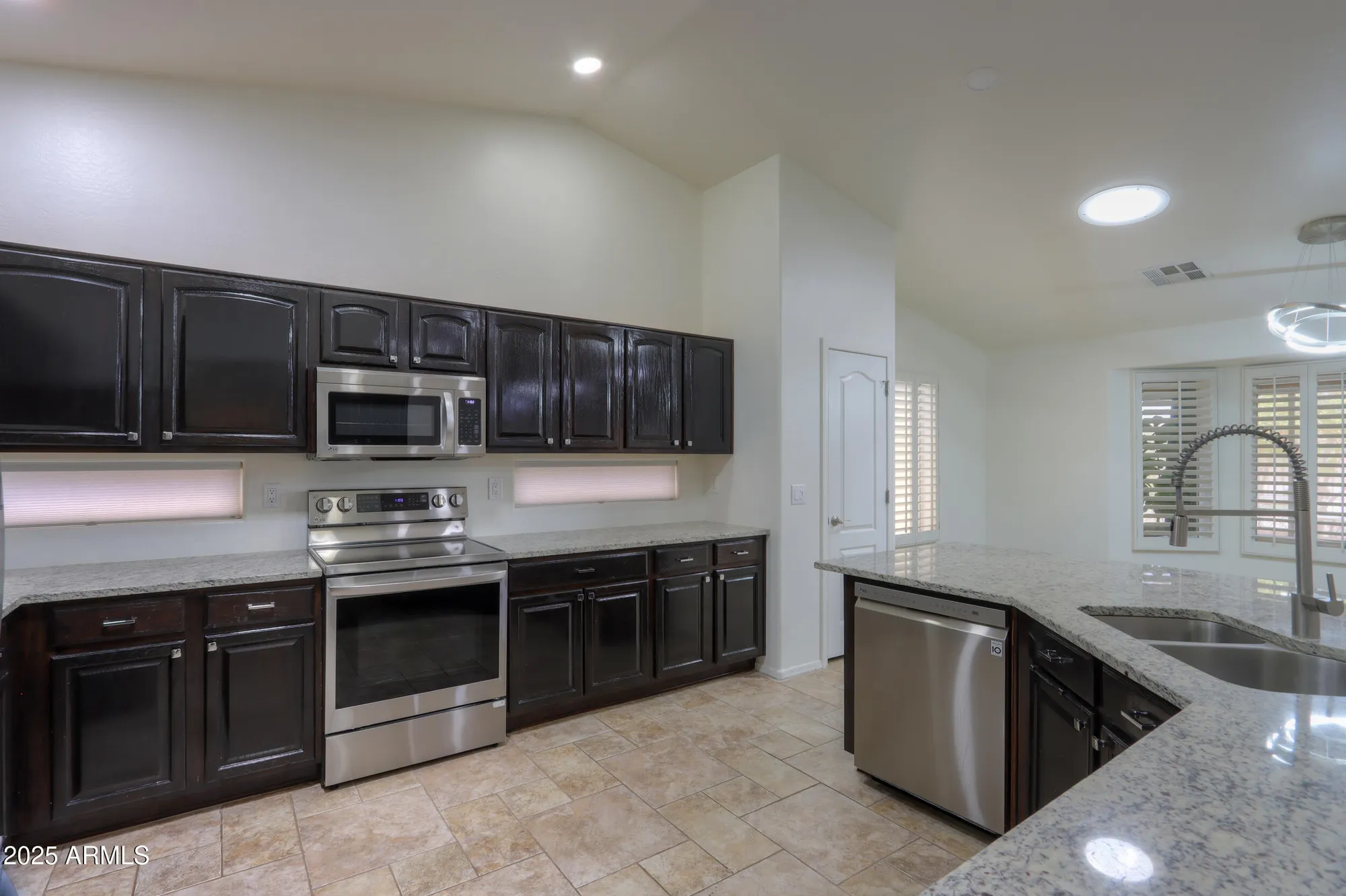 Property Slideshow image 14 of 60 | 167 s hancock trl, Casa Grande, AZ, 85194