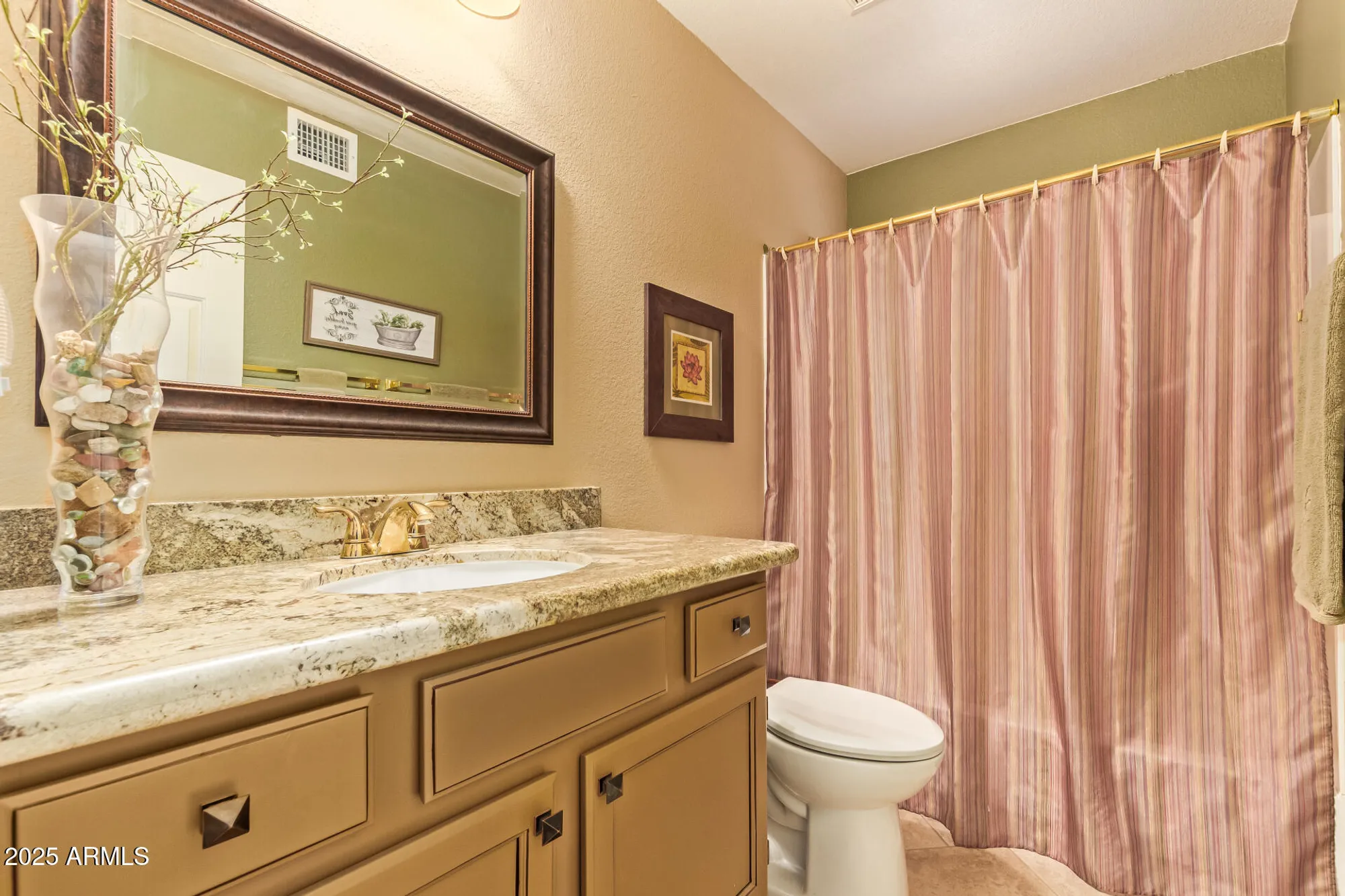 Property Slideshow image 14 of 42 | 9064 w marco polo rd, Peoria, AZ, 85382
