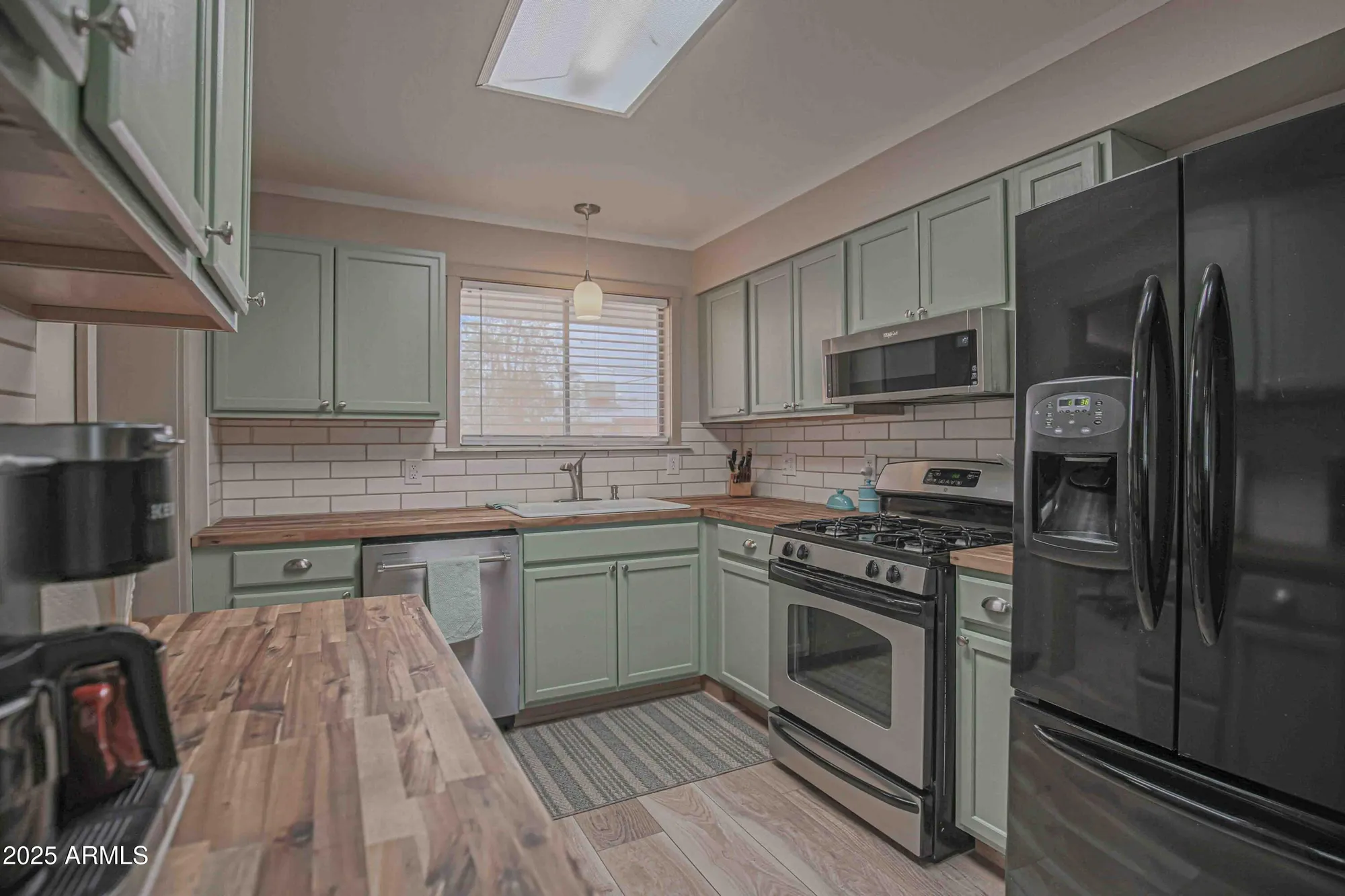 Property Slideshow image 8 of 86 | 12244 n saint andrew dr, Sun City, AZ, 85351