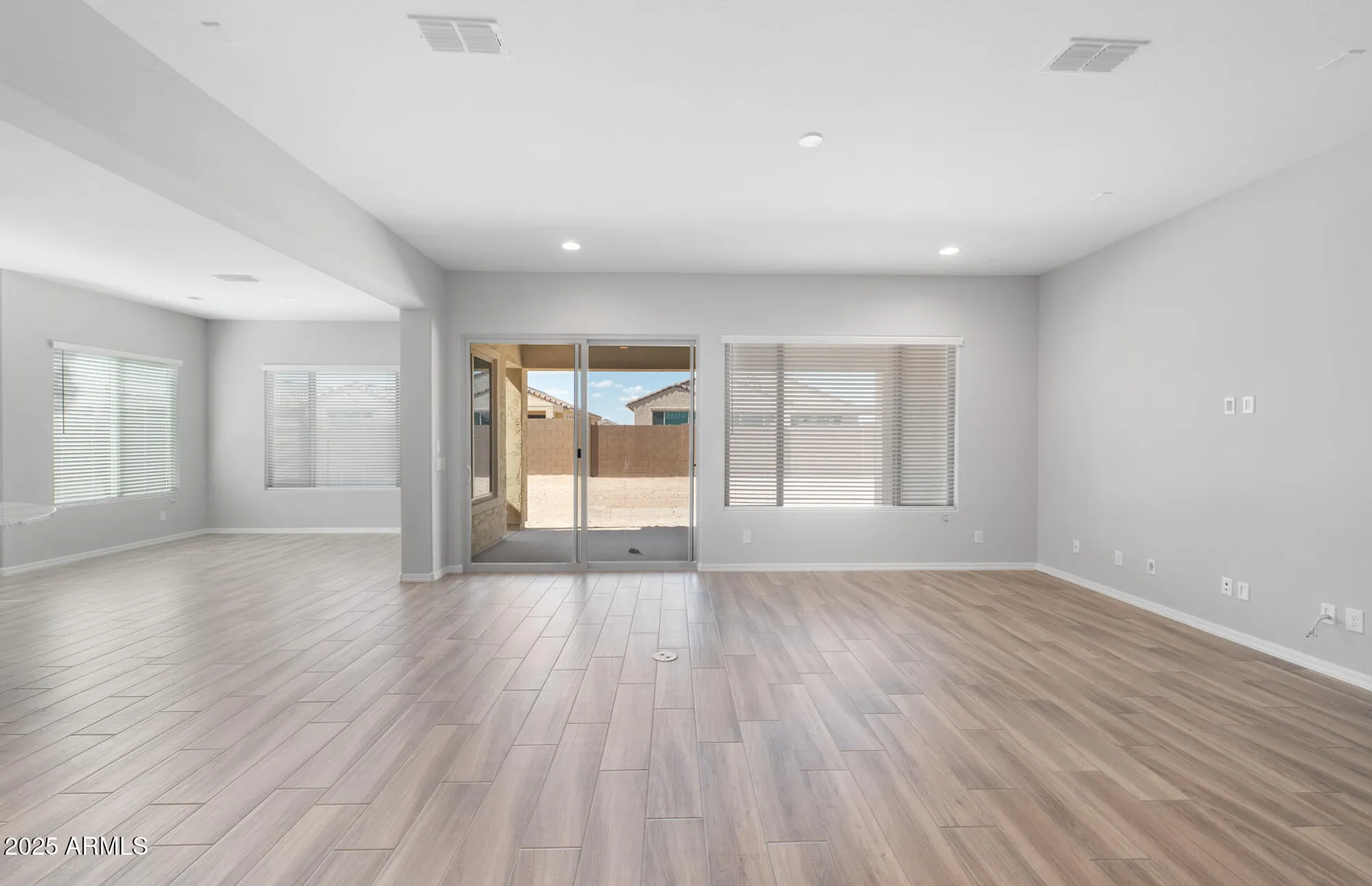 Property Slideshow image 6 of 37 | 7820 w mockingbird way, Florence, AZ, 85132