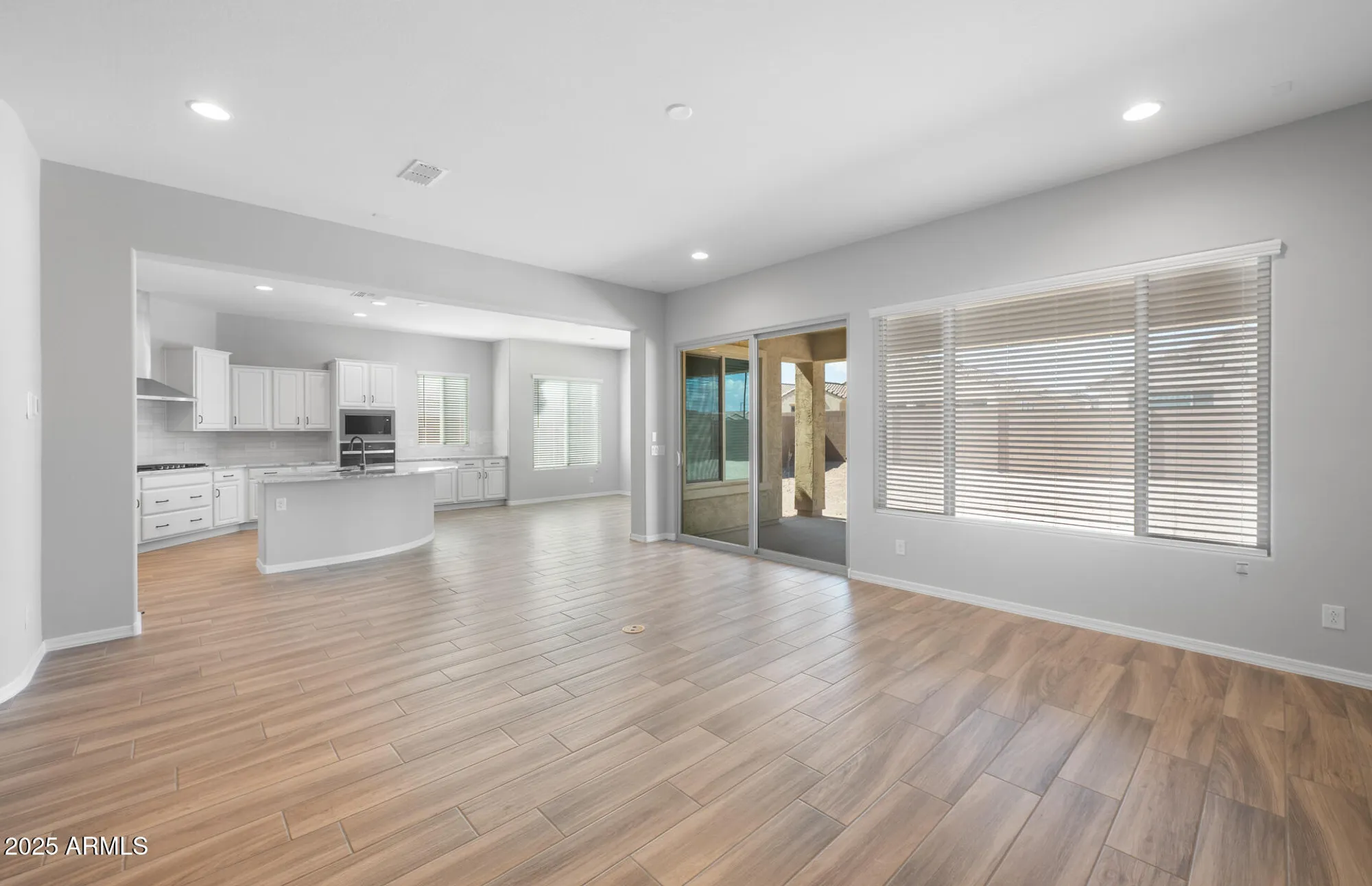 Property Slideshow image 8 of 37 | 7820 w mockingbird way, Florence, AZ, 85132