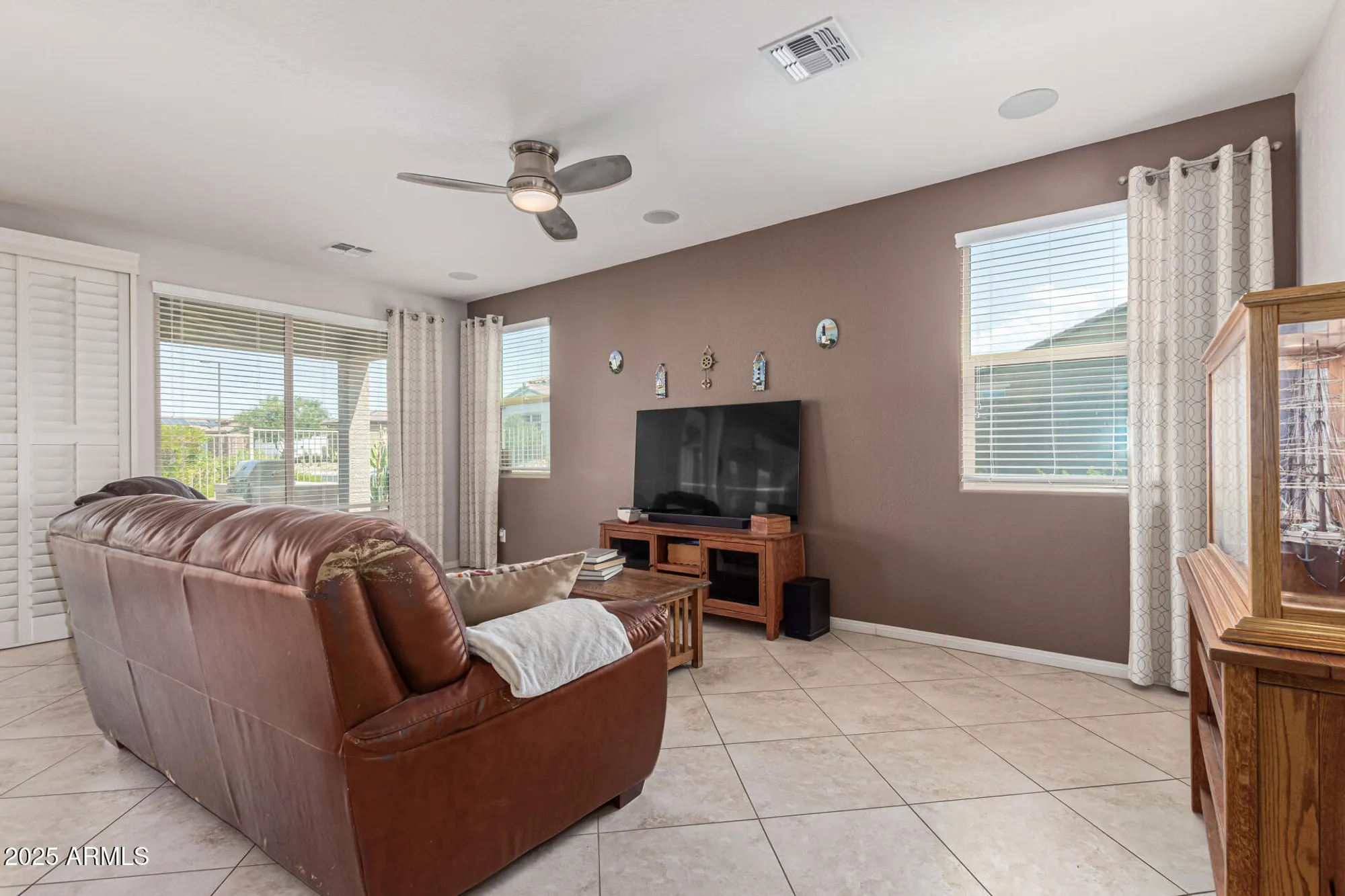 Property Slideshow image 6 of 63 | 17504 w redwood ln, Goodyear, AZ, 85338