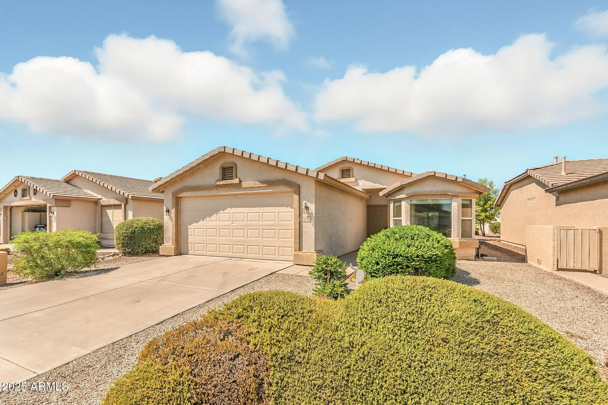 Property Slideshow image 2 of 44 | 3462 e cherry hills pl, Chandler, AZ, 85249