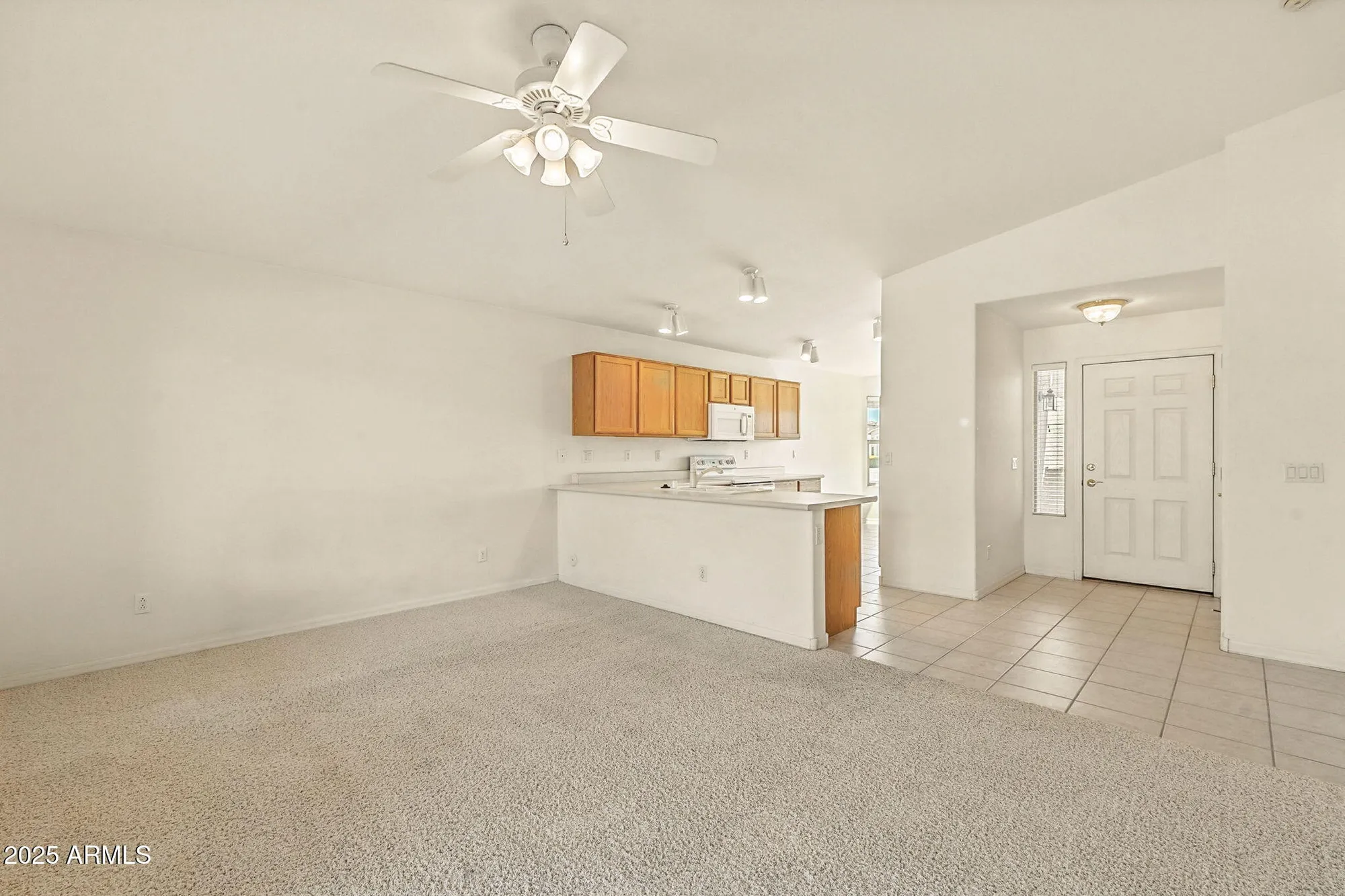 Property Slideshow image 4 of 44 | 3462 e cherry hills pl, Chandler, AZ, 85249