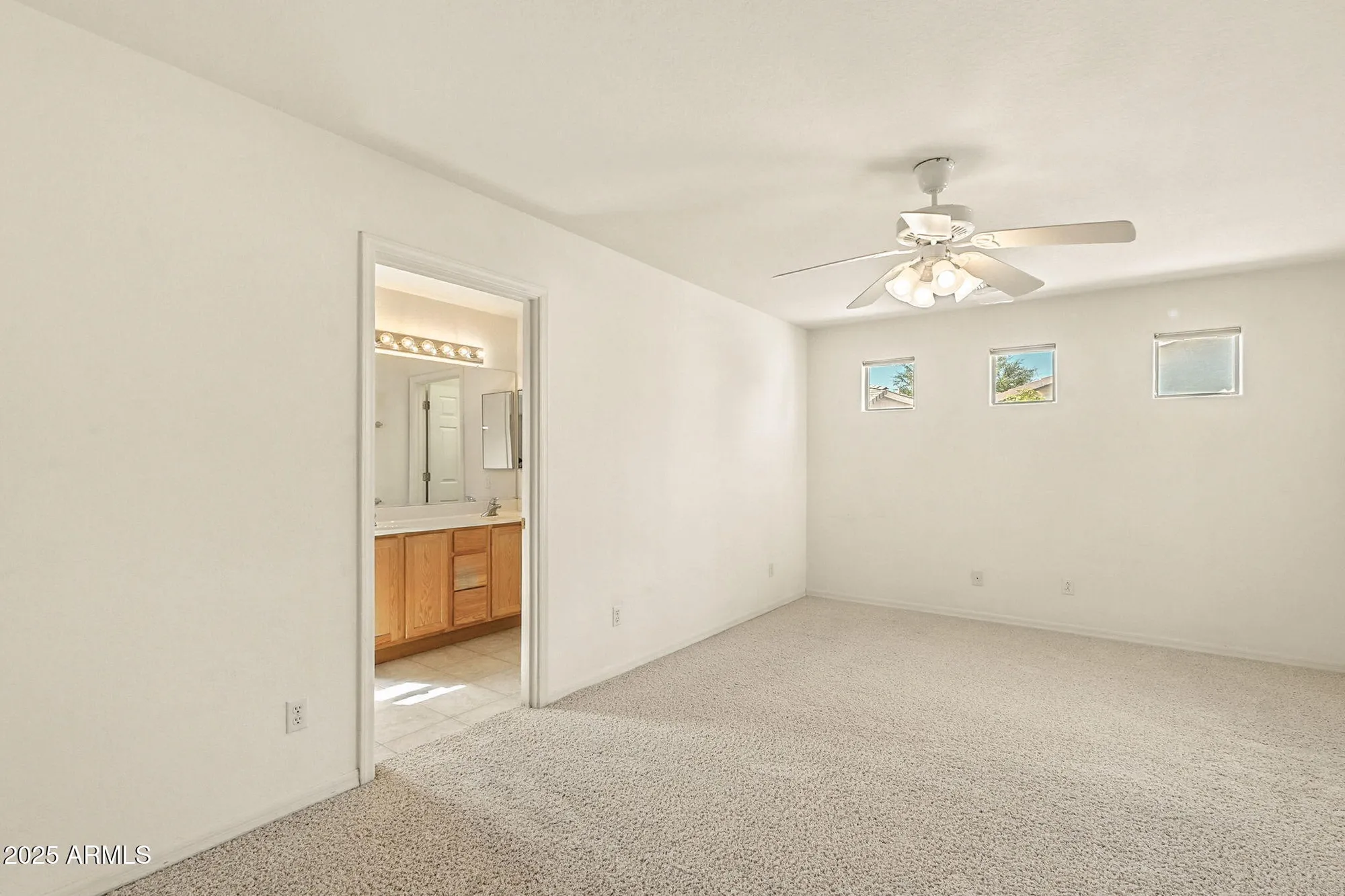 Property Slideshow image 16 of 44 | 3462 e cherry hills pl, Chandler, AZ, 85249