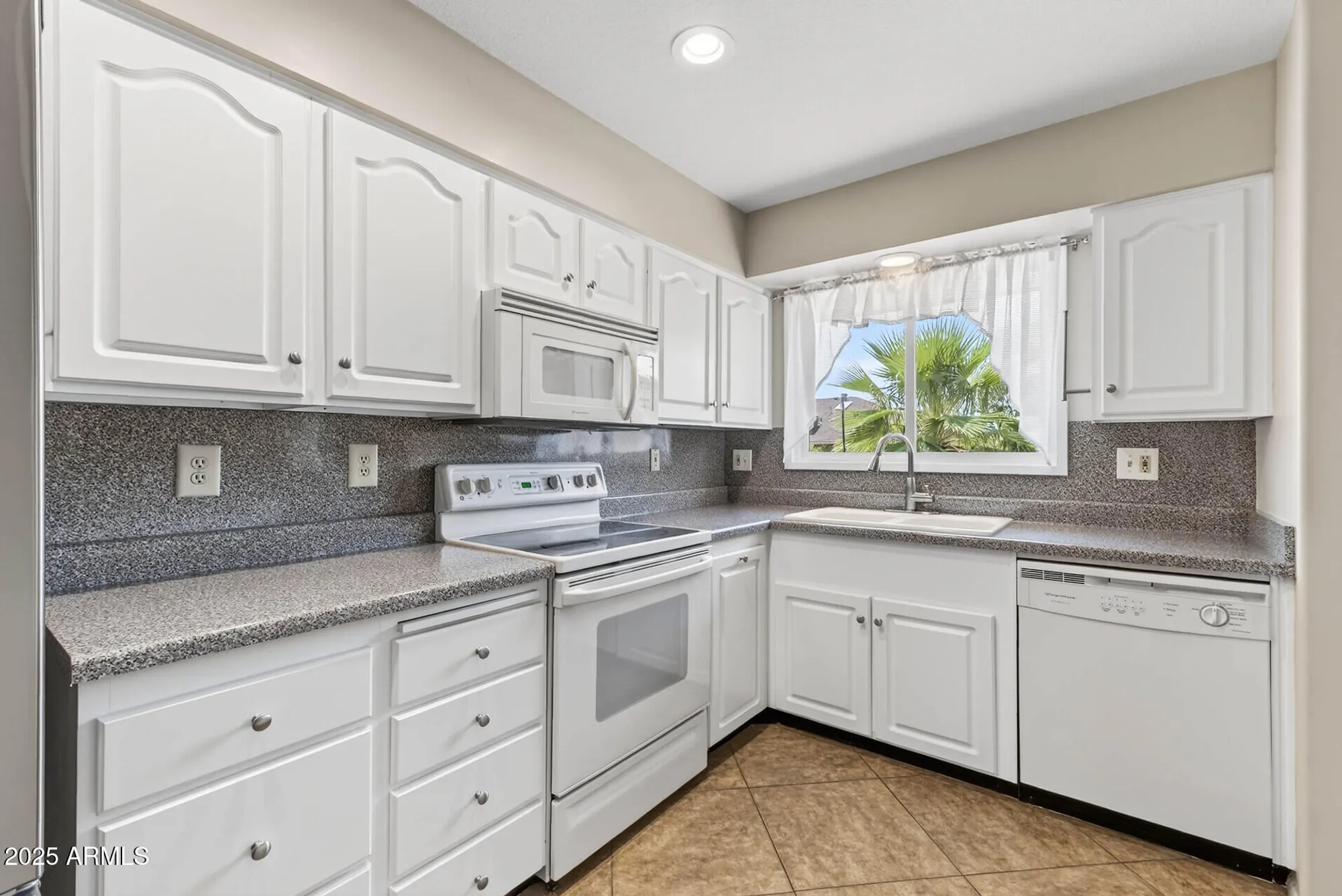 Property Slideshow image 13 of 50 | 13203 w castlebar dr, Sun City West, AZ, 85375