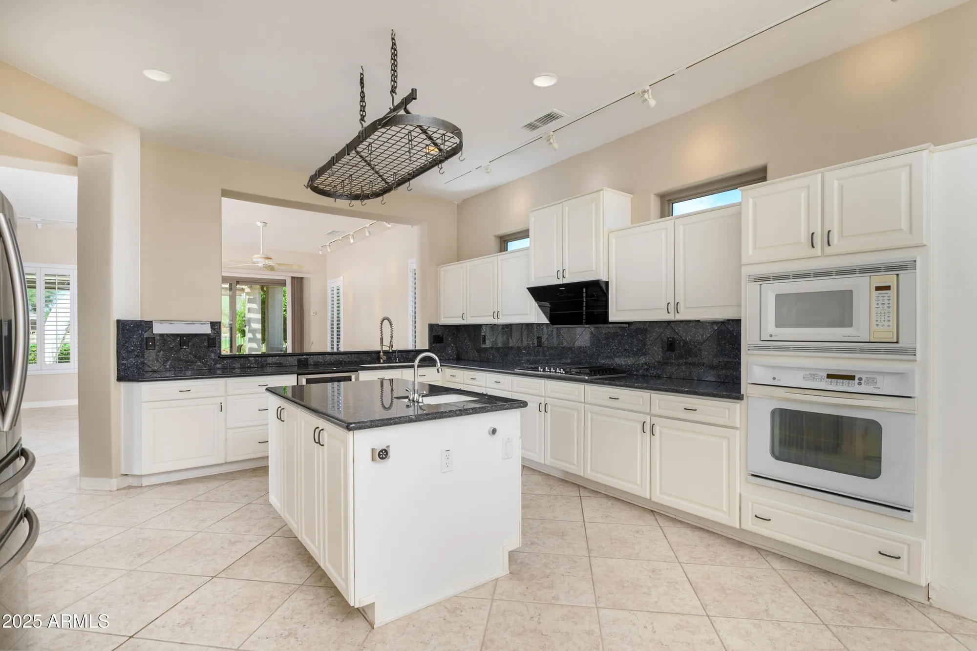 Property Slideshow image 18 of 57 | 19854 n summer dream dr, Surprise, AZ, 85374