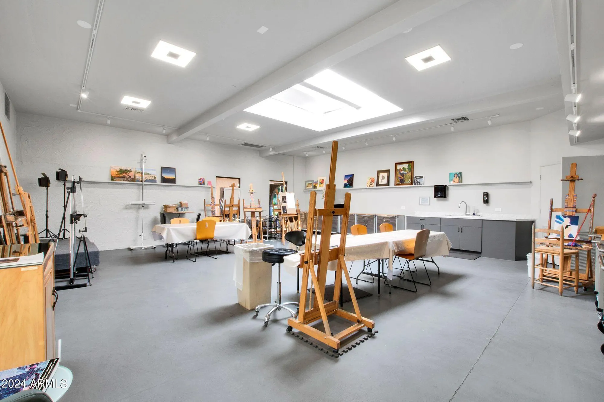 Property Slideshow image 32 of 48 | 7940 e camelback rd unit 506, Scottsdale, AZ, 85251