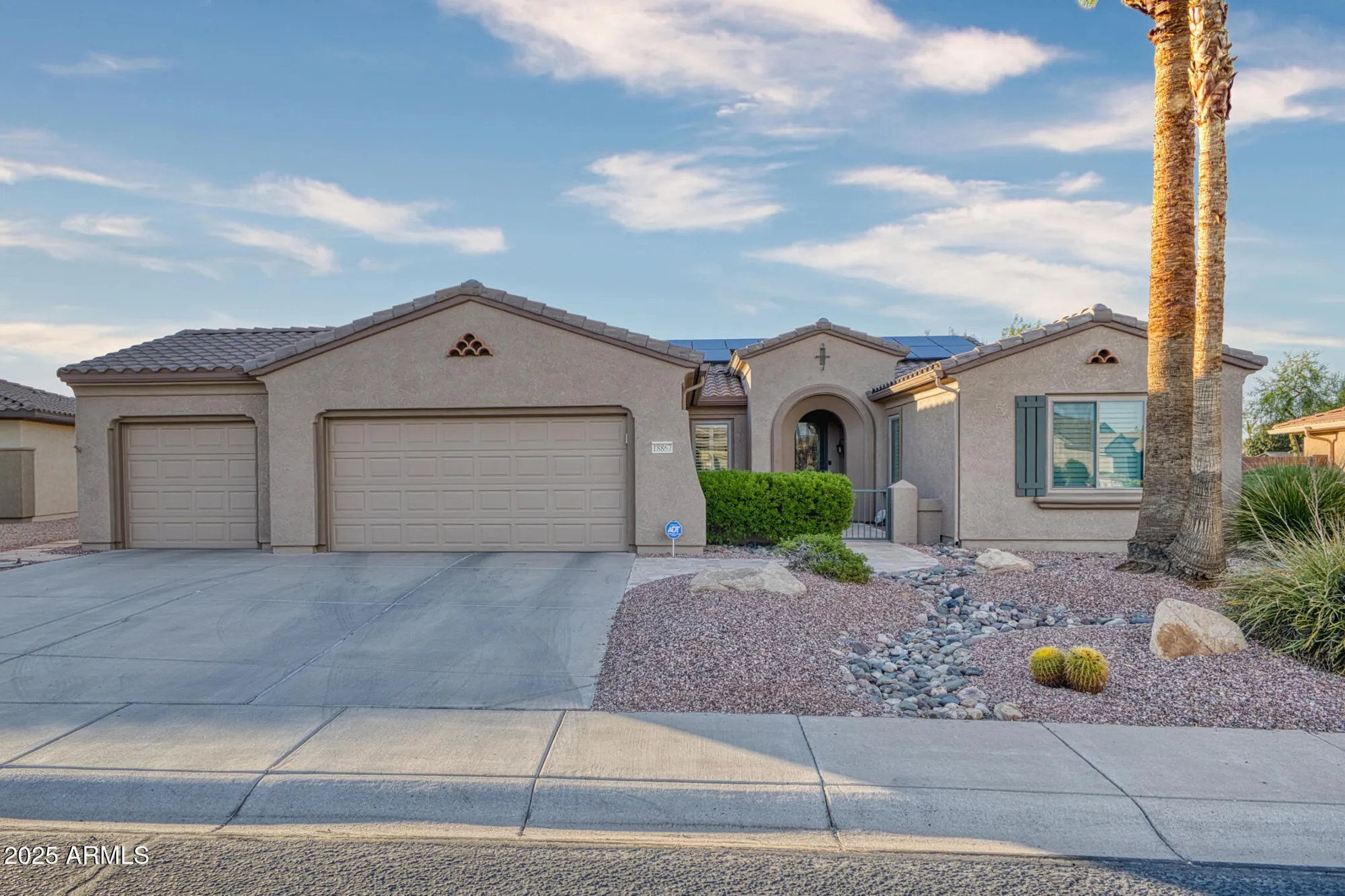 Property Slideshow image 1 of 78 | 18867 n summerbreeze way, Surprise, AZ, 85374